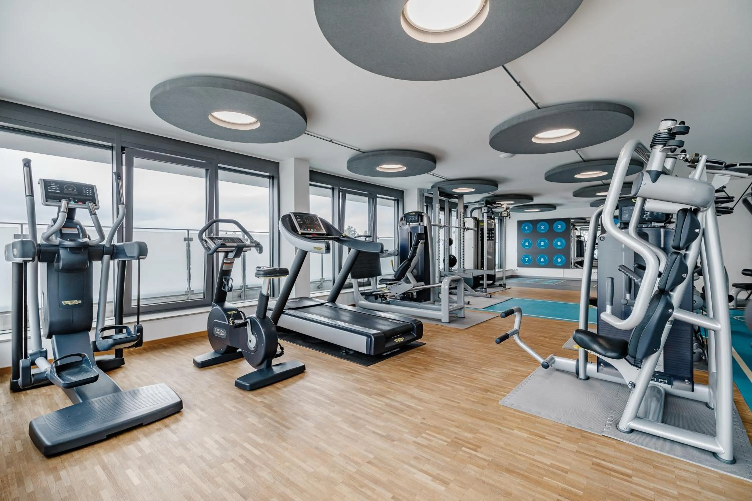 Fitness centre/facilities in Brucklyn Suites