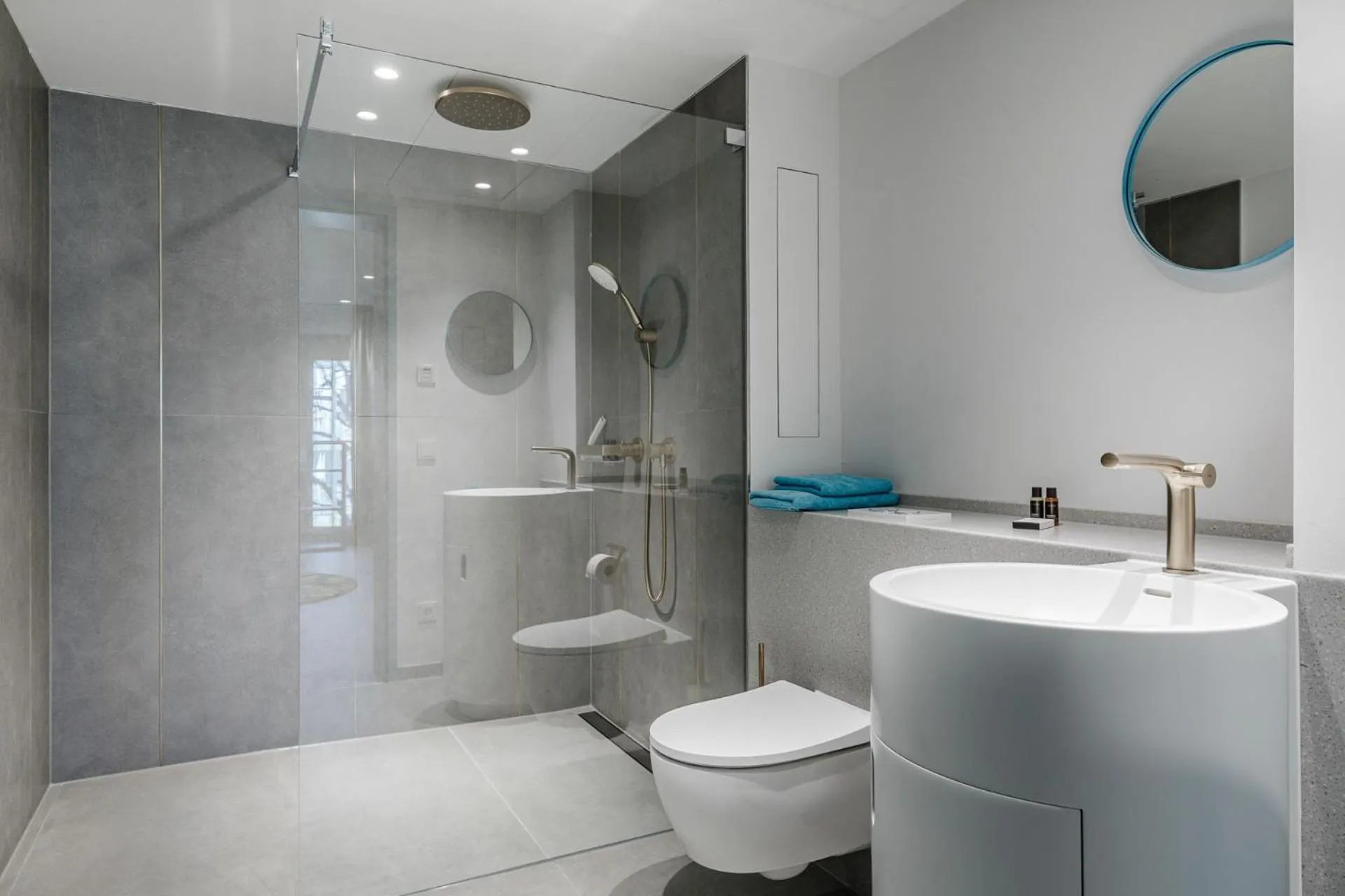 Bathroom in Brucklyn Suites