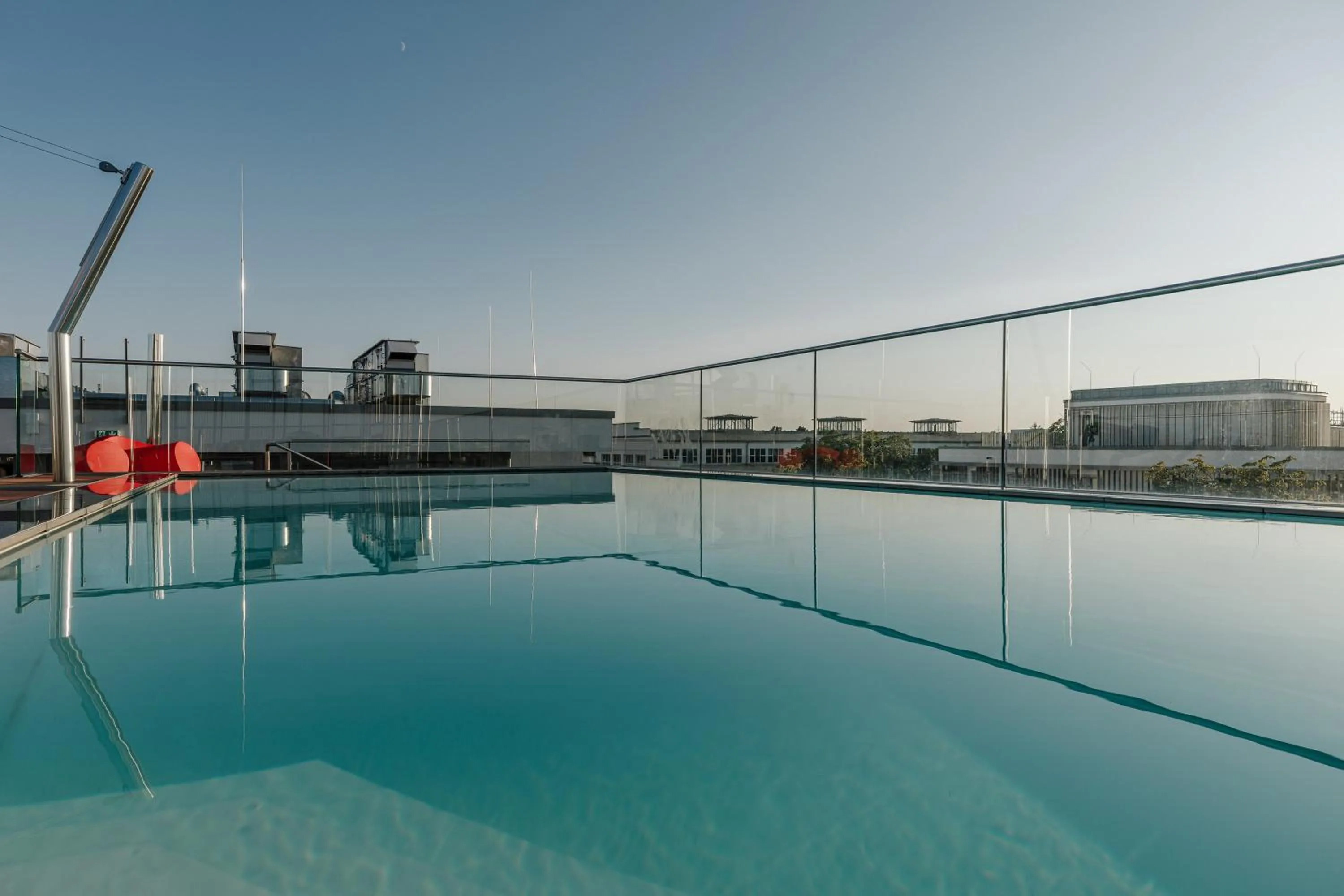 Swimming pool in Brucklyn Suites