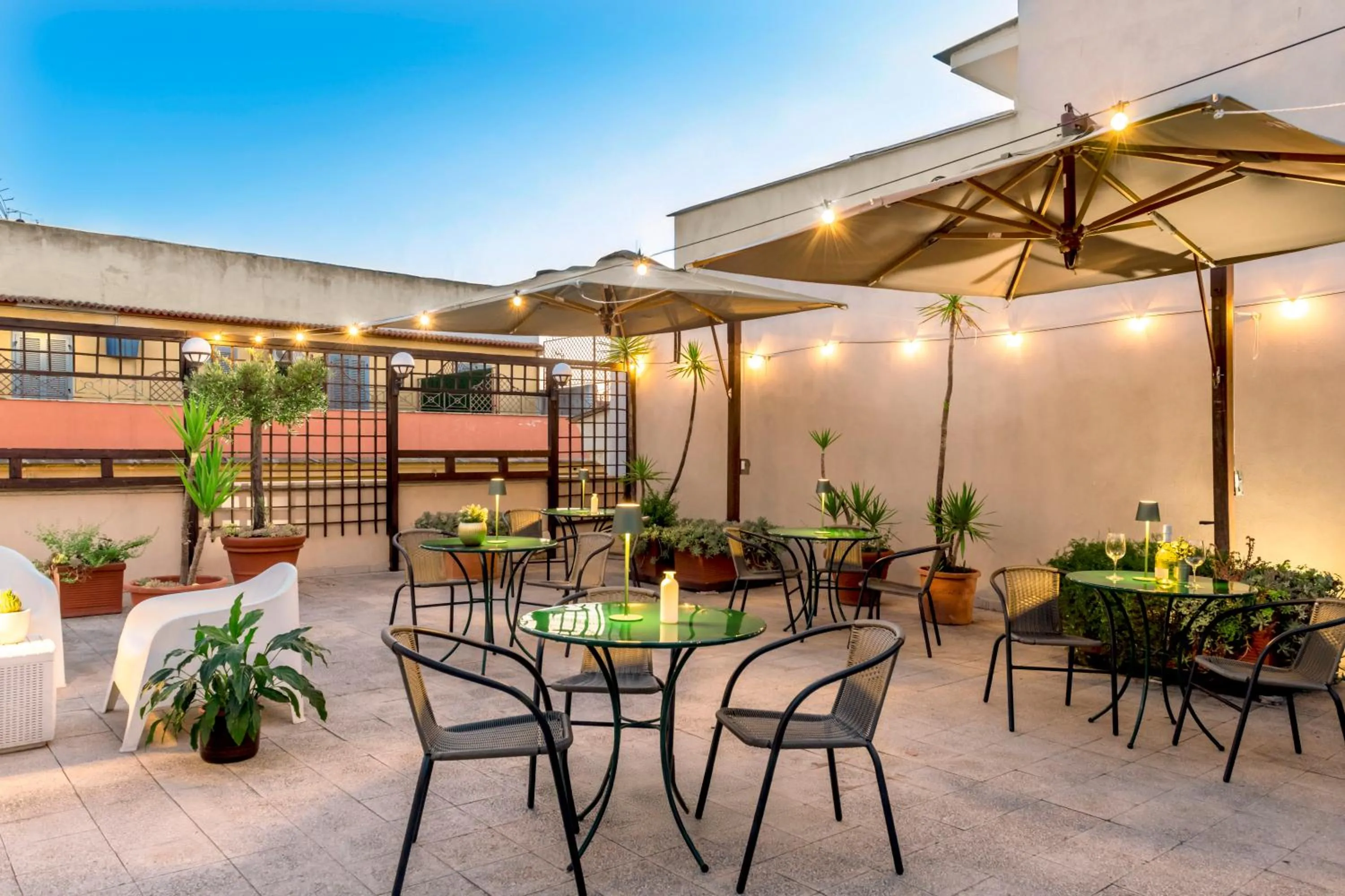 Day in Hotel Des Artistes Roma