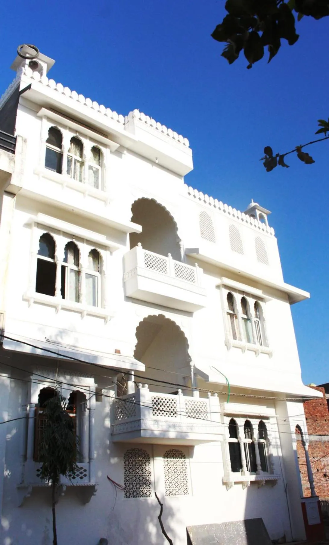 Hindupura Residency