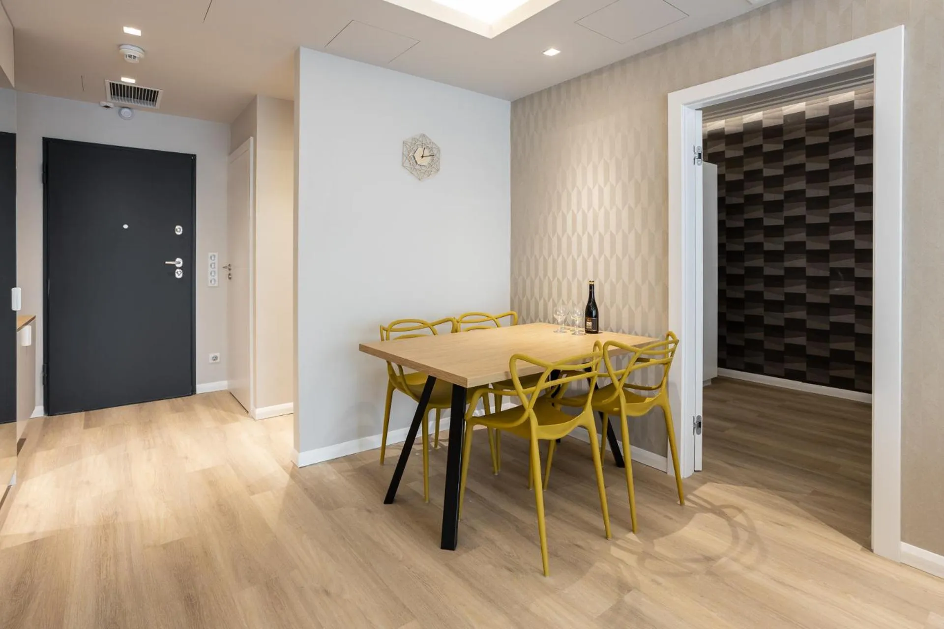 Photo of the whole room in K46 Residence