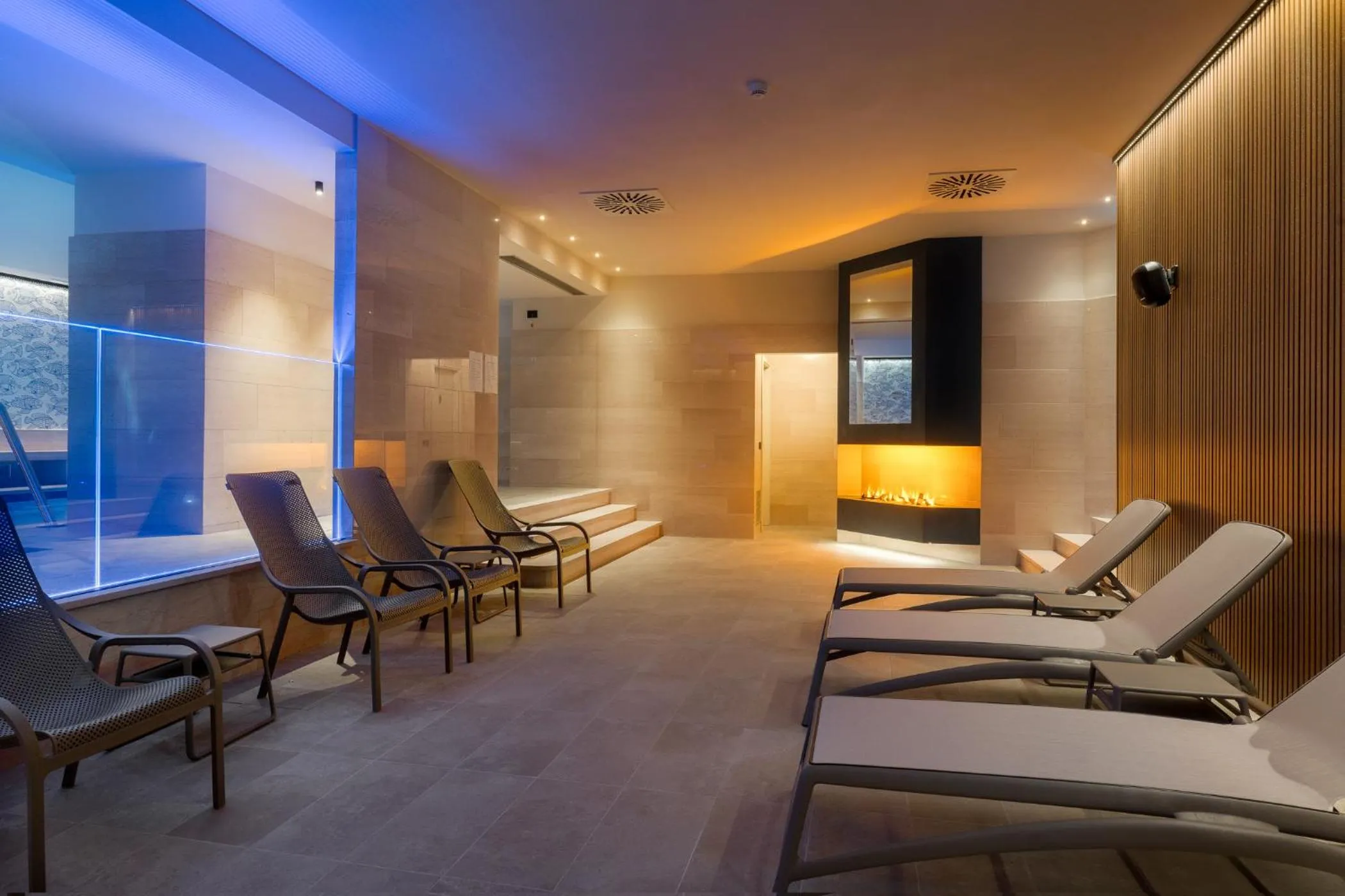 Swimming pool in Sangallo Palace