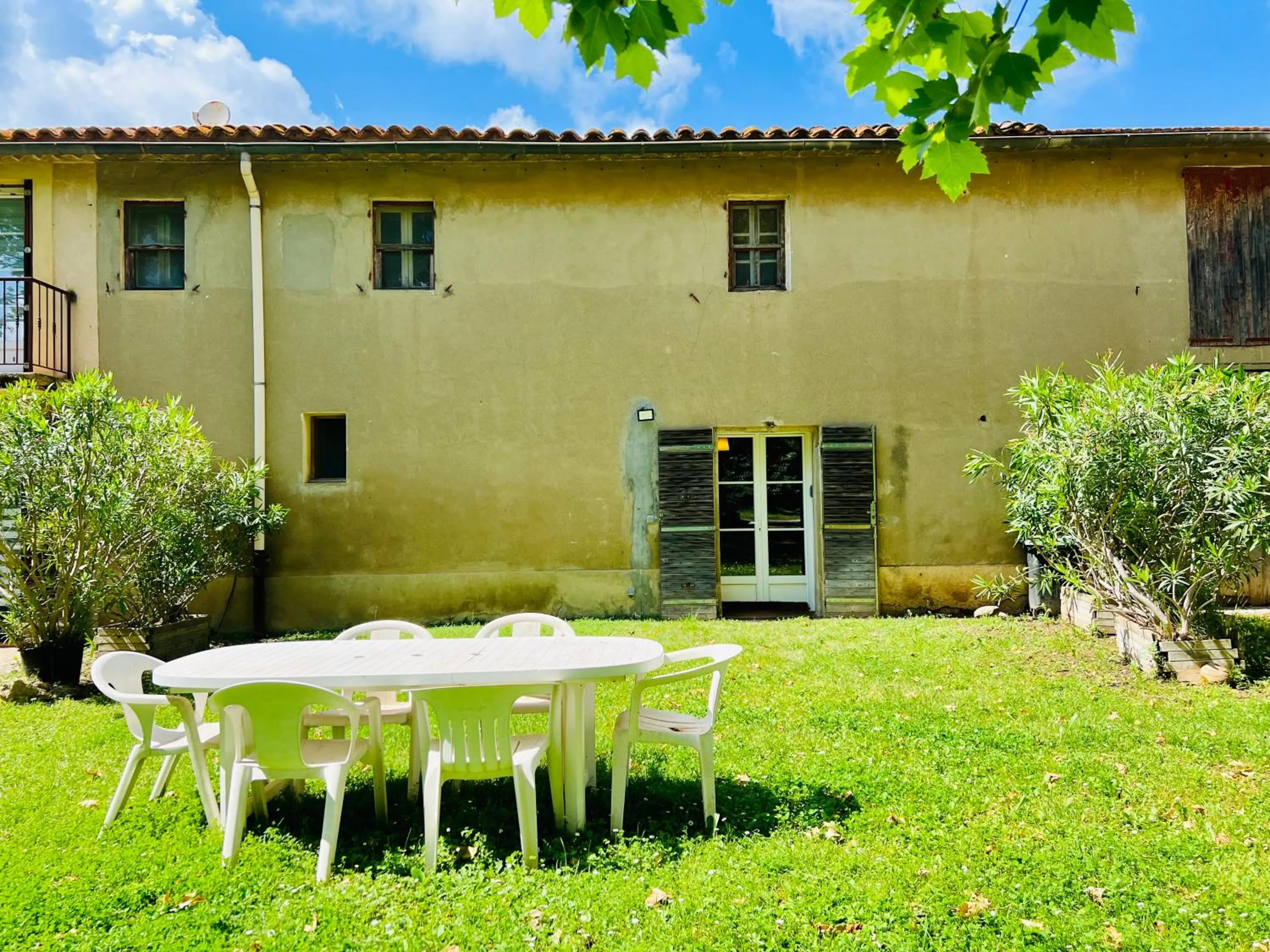 Property building in Le Moun Mazet gîte rural 3 étoiles, CLIM, Nature, 6 personnes