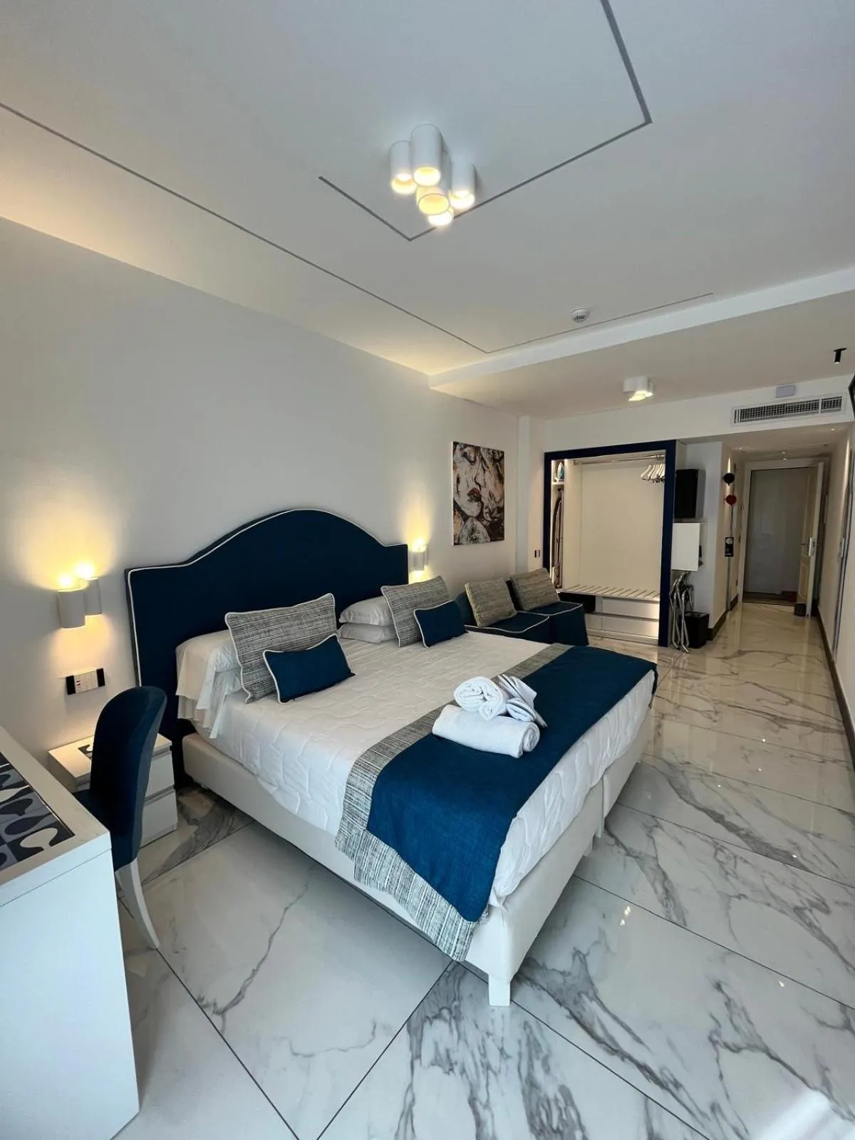 Bed in Positano Art Hotel Pasitea