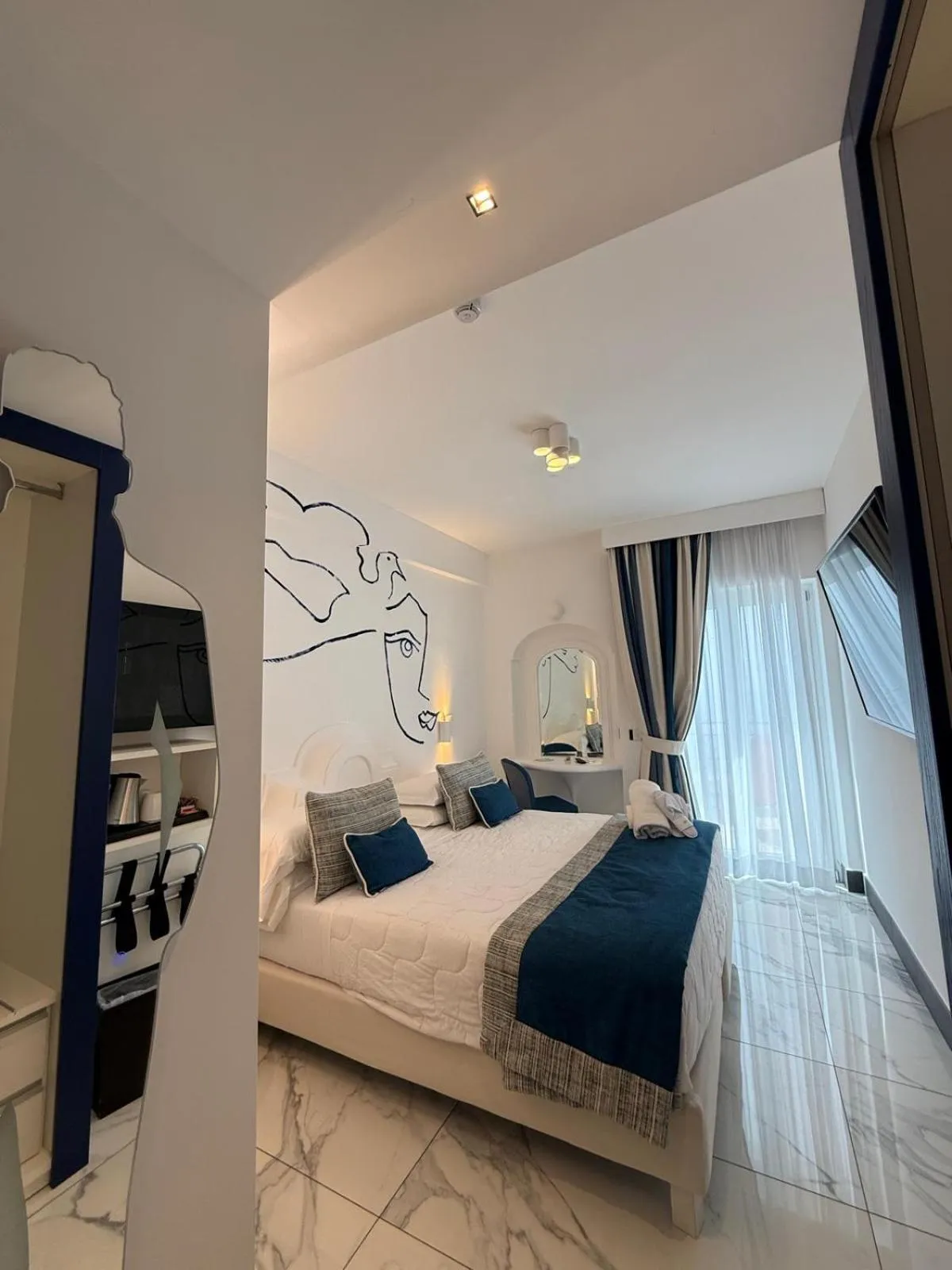 Bed in Positano Art Hotel Pasitea