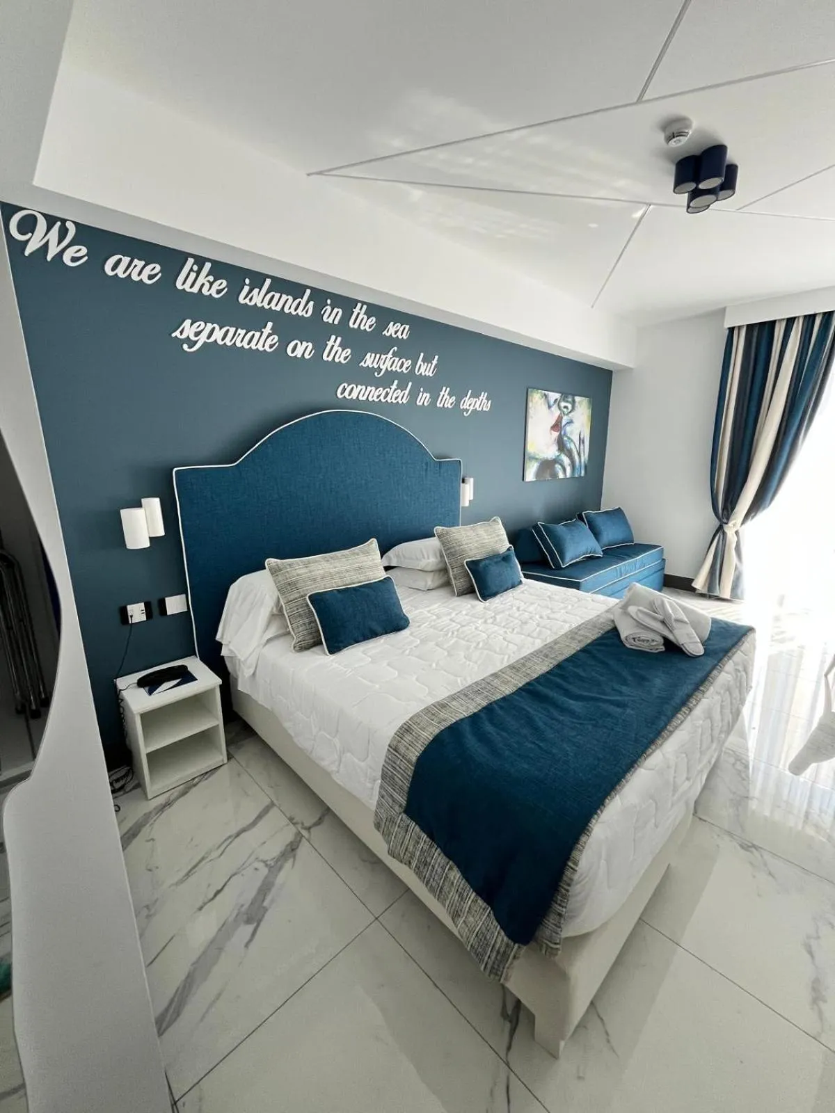 Bed in Positano Art Hotel Pasitea