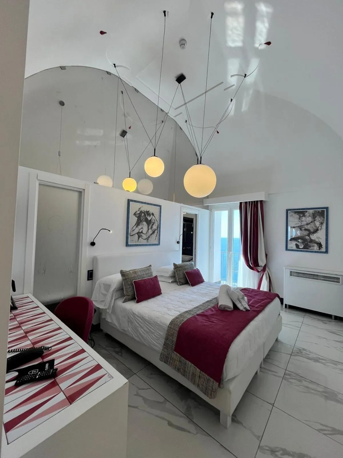 Bed in Positano Art Hotel Pasitea