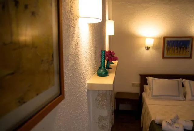 Double Room with Garden View - single occupancy in Courtyard