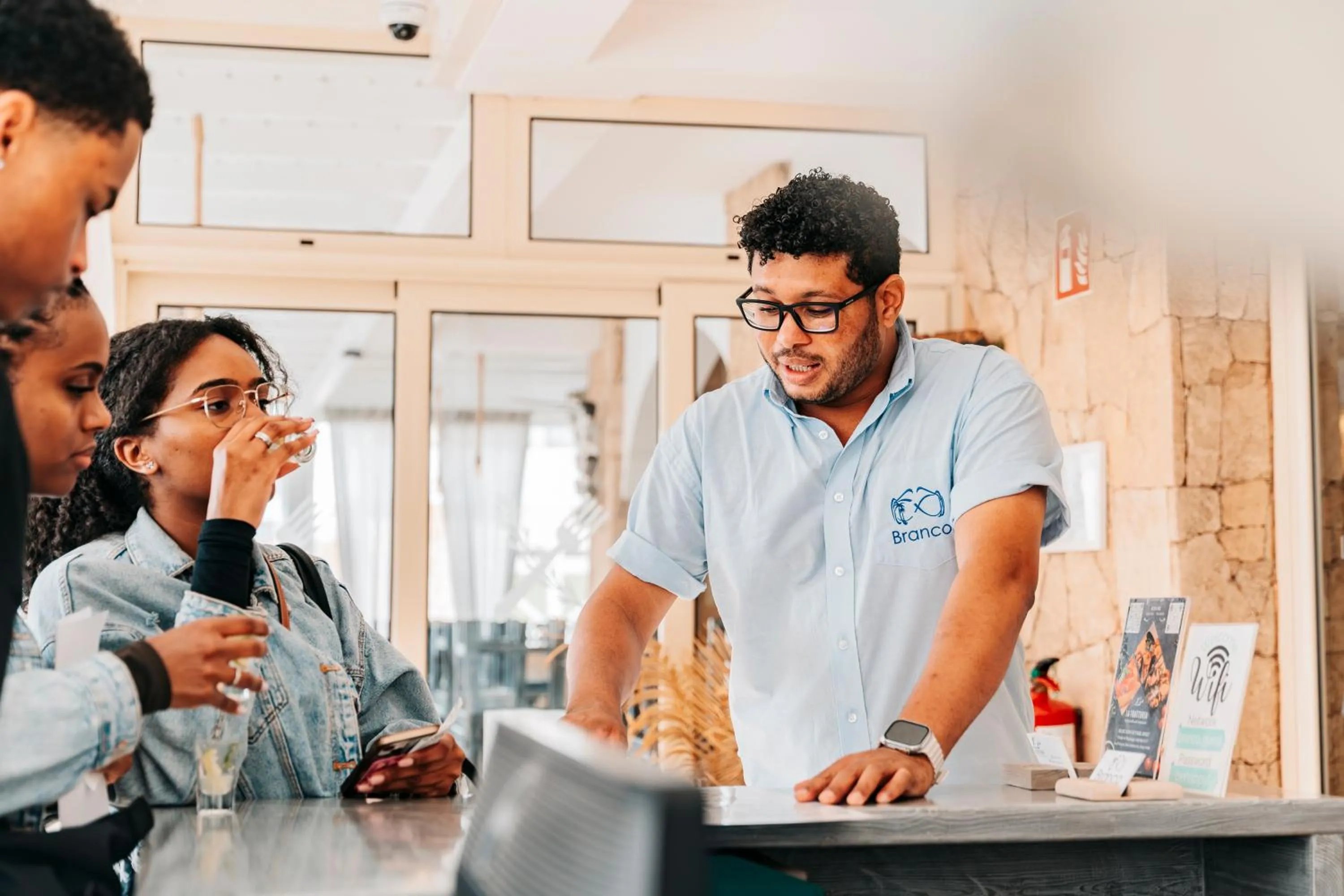 Lobby or reception in Branco Suites - Rooms & Holiday Apartments