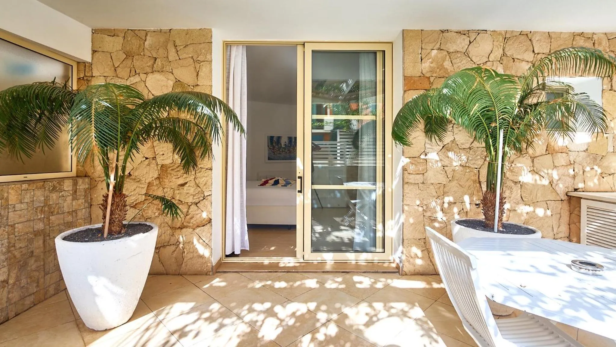 Branco Suites - Rooms & Holiday Apartments