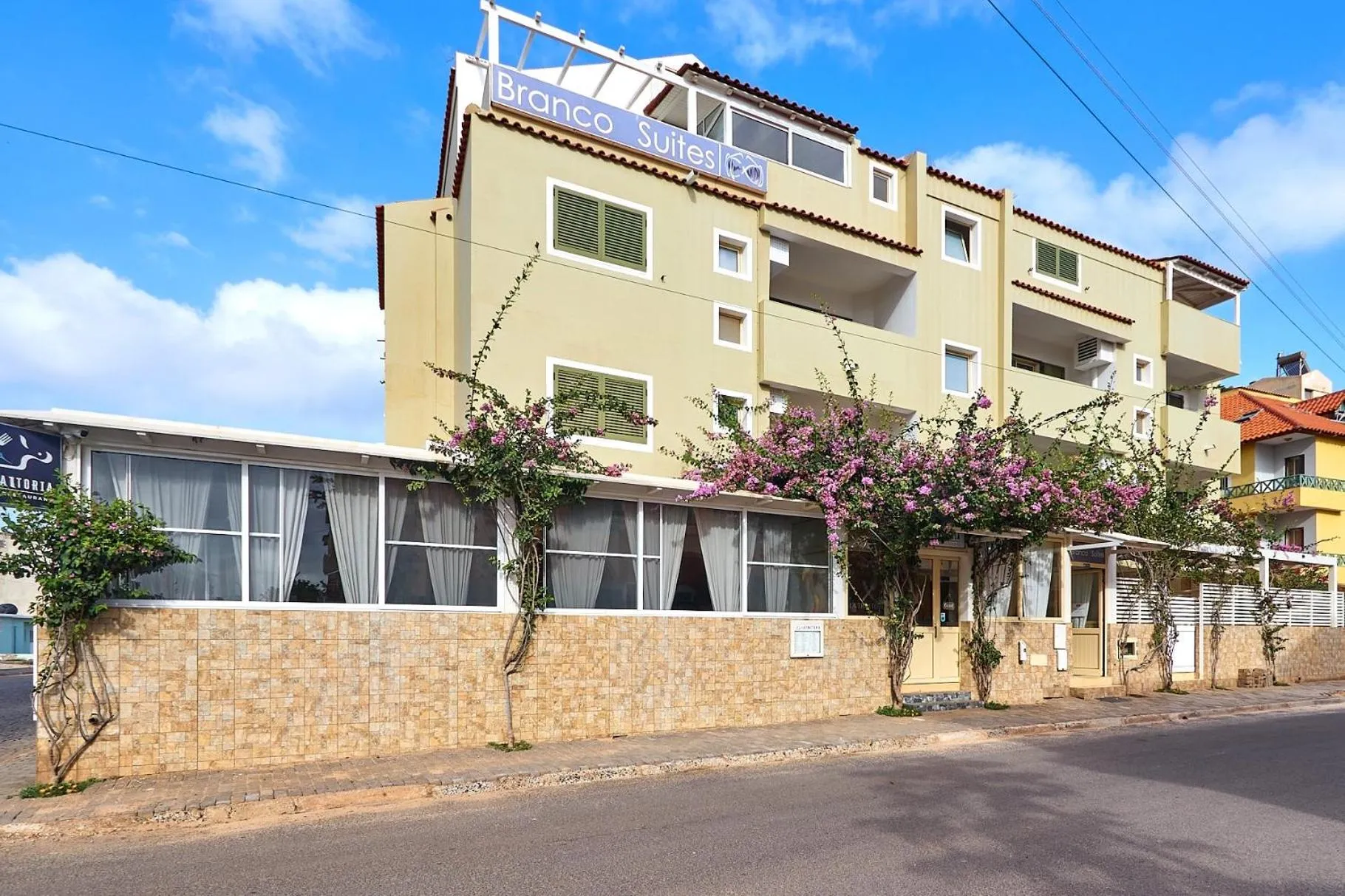 Branco Suites - Rooms & Holiday Apartments