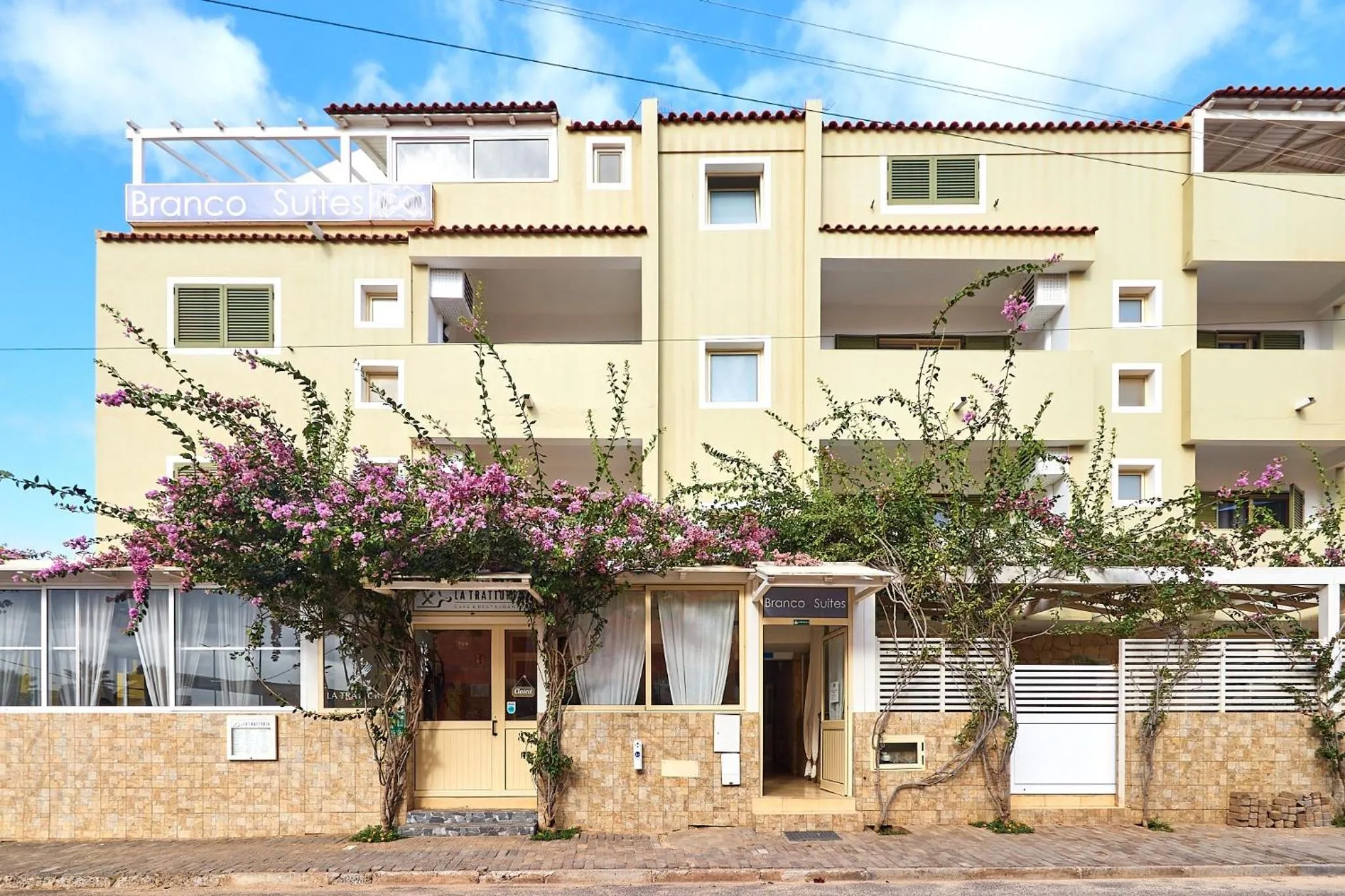 Branco Suites - Rooms & Holiday Apartments