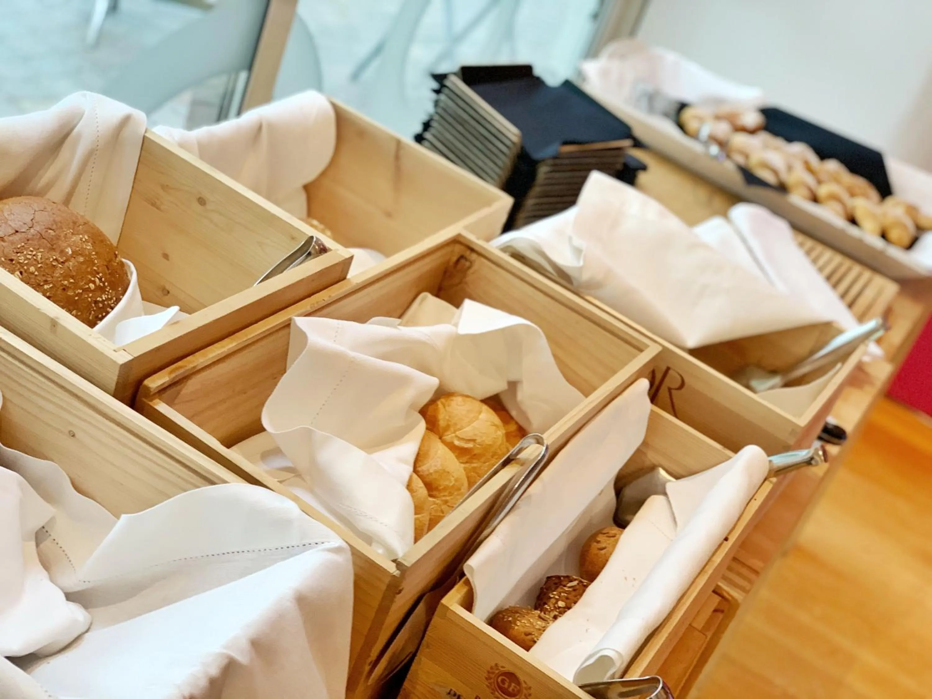 Breakfast in Hotel Aurora