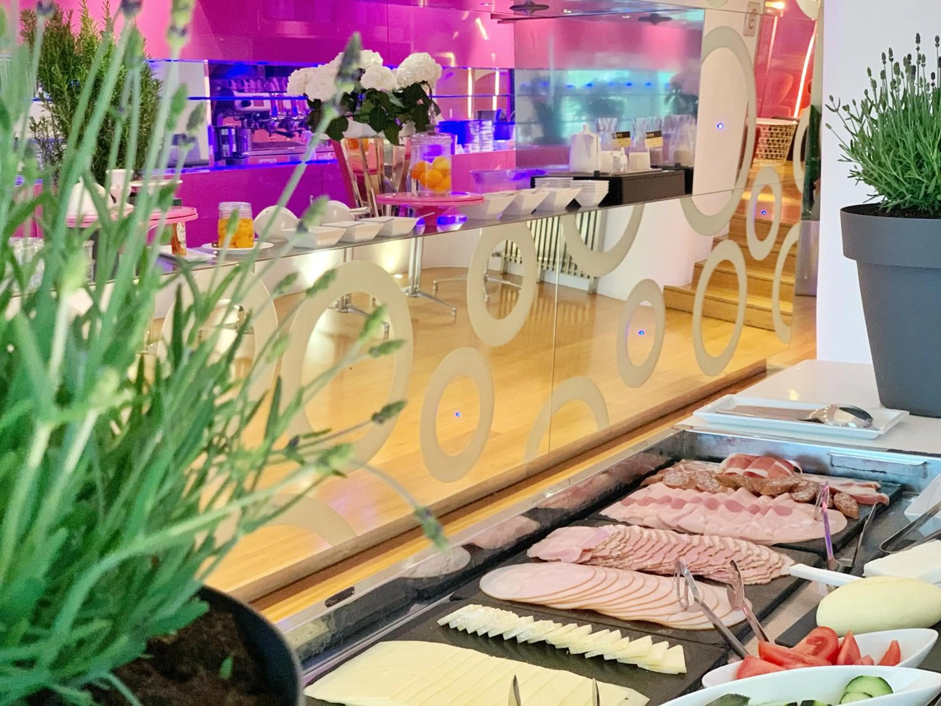 Breakfast in Hotel Aurora