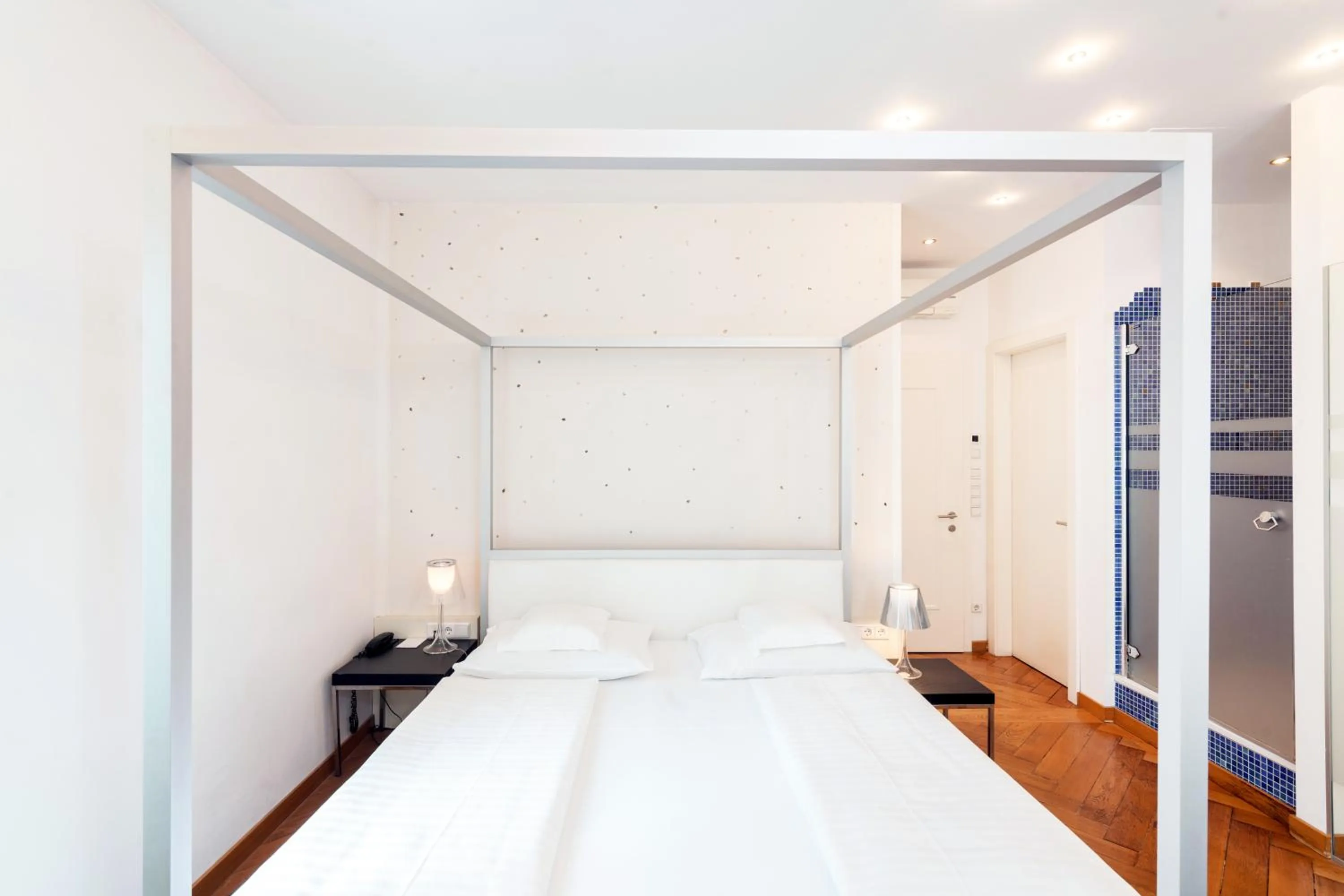 Bedroom, Bed in Hotel Aurora