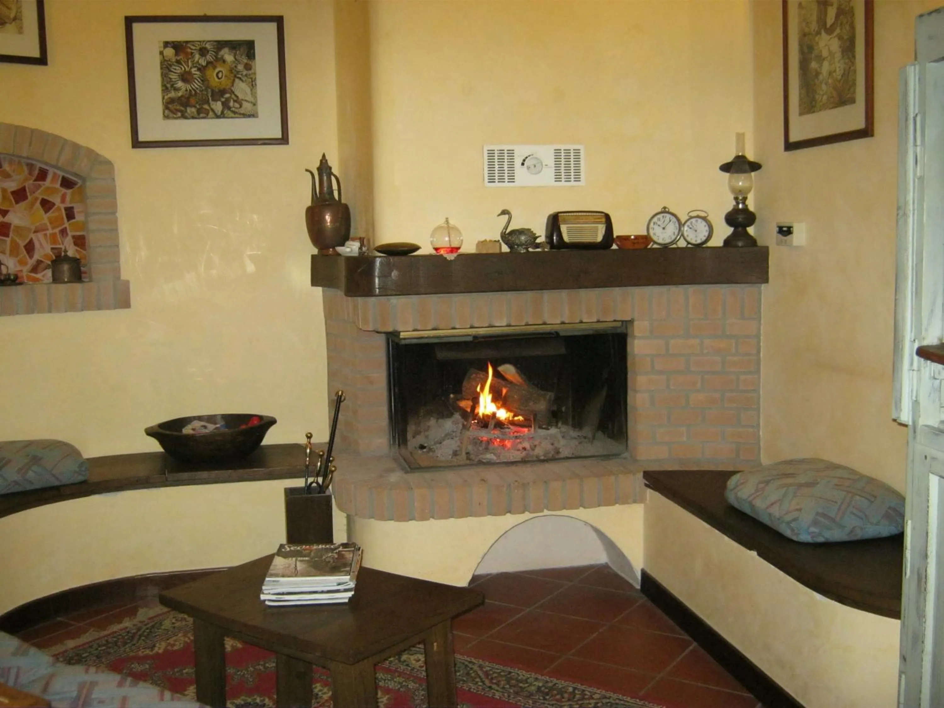 Communal lounge/ TV room in Hotel Residence Margherita