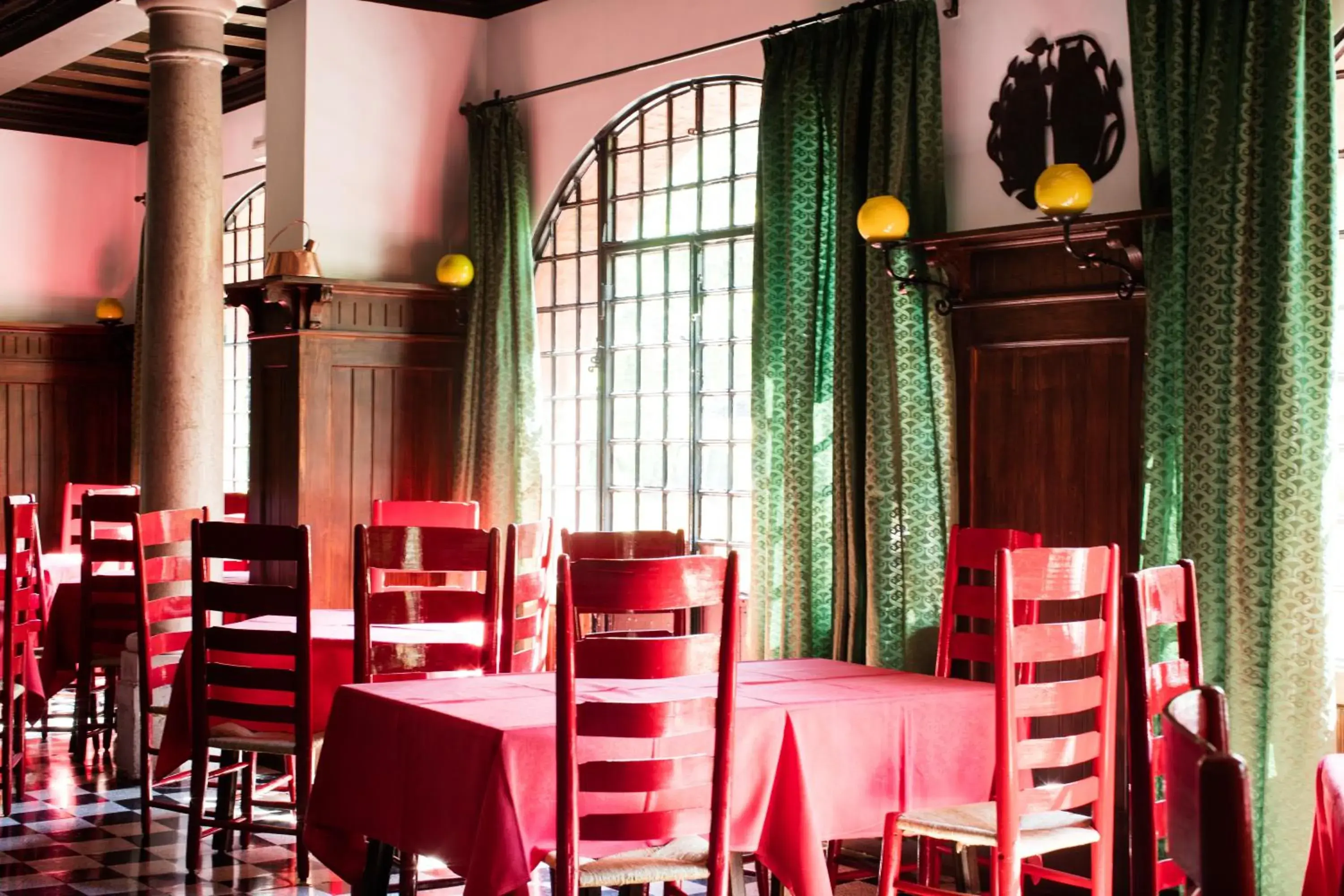 Restaurant/places to eat in Residenza d'Epoca Albergo Quattro Fontane Restaurant/places to eat in Residenza d'Epoca Albergo Quattro Fontane