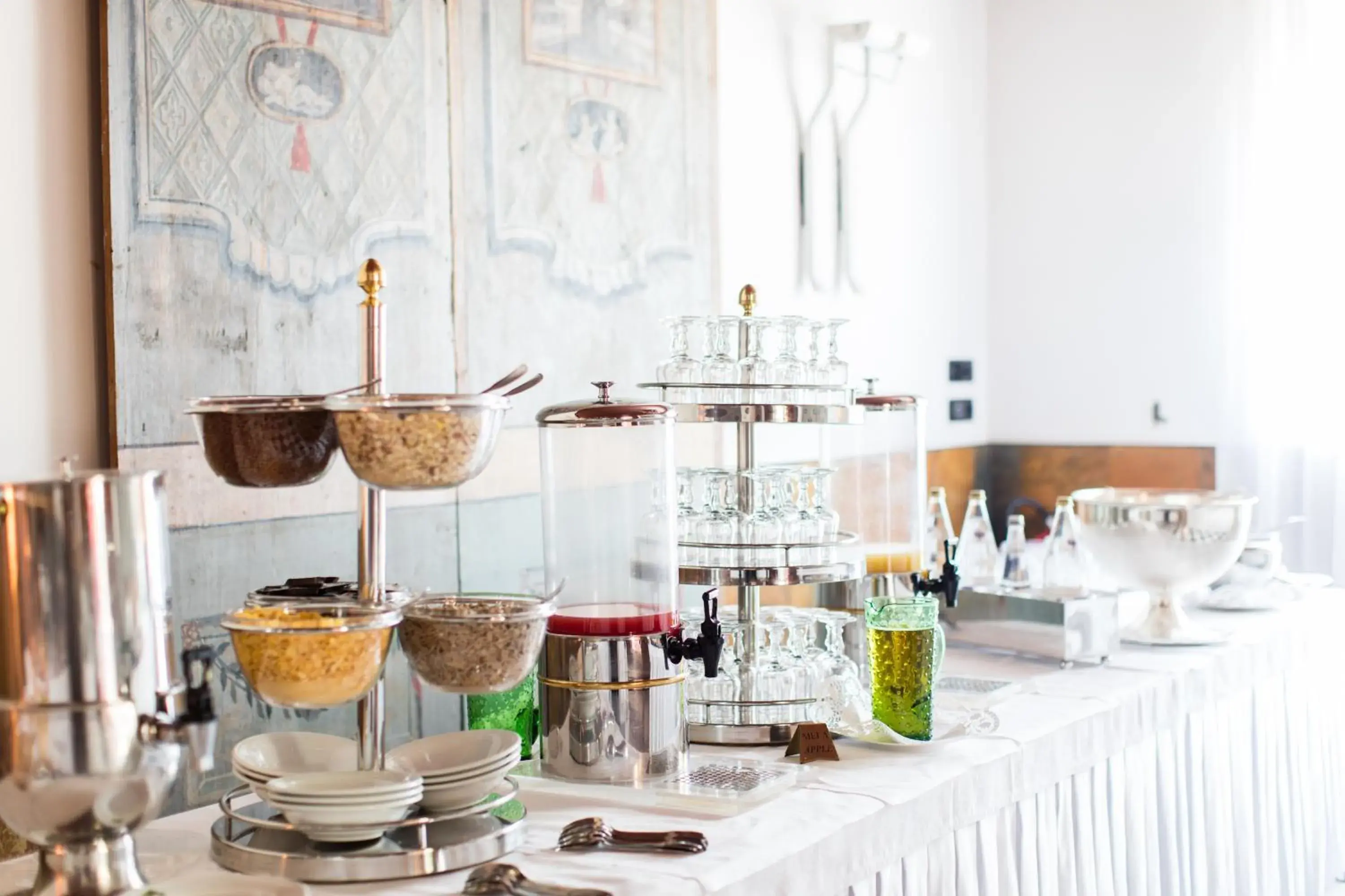 Buffet breakfast in Residenza d'Epoca Albergo Quattro Fontane Buffet breakfast in Residenza d'Epoca Albergo Quattro Fontane