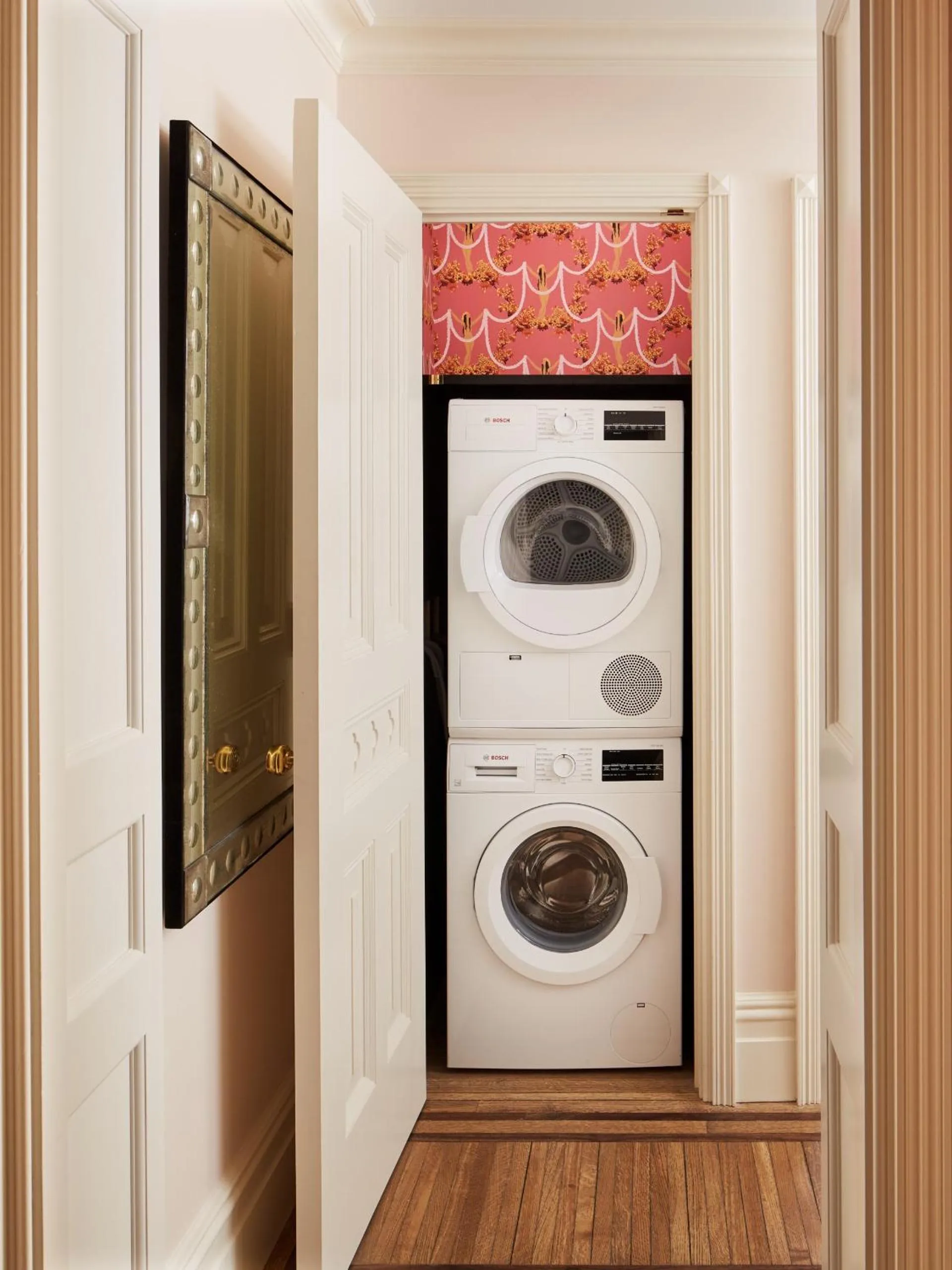 washing machine in The Hotel Chelsea