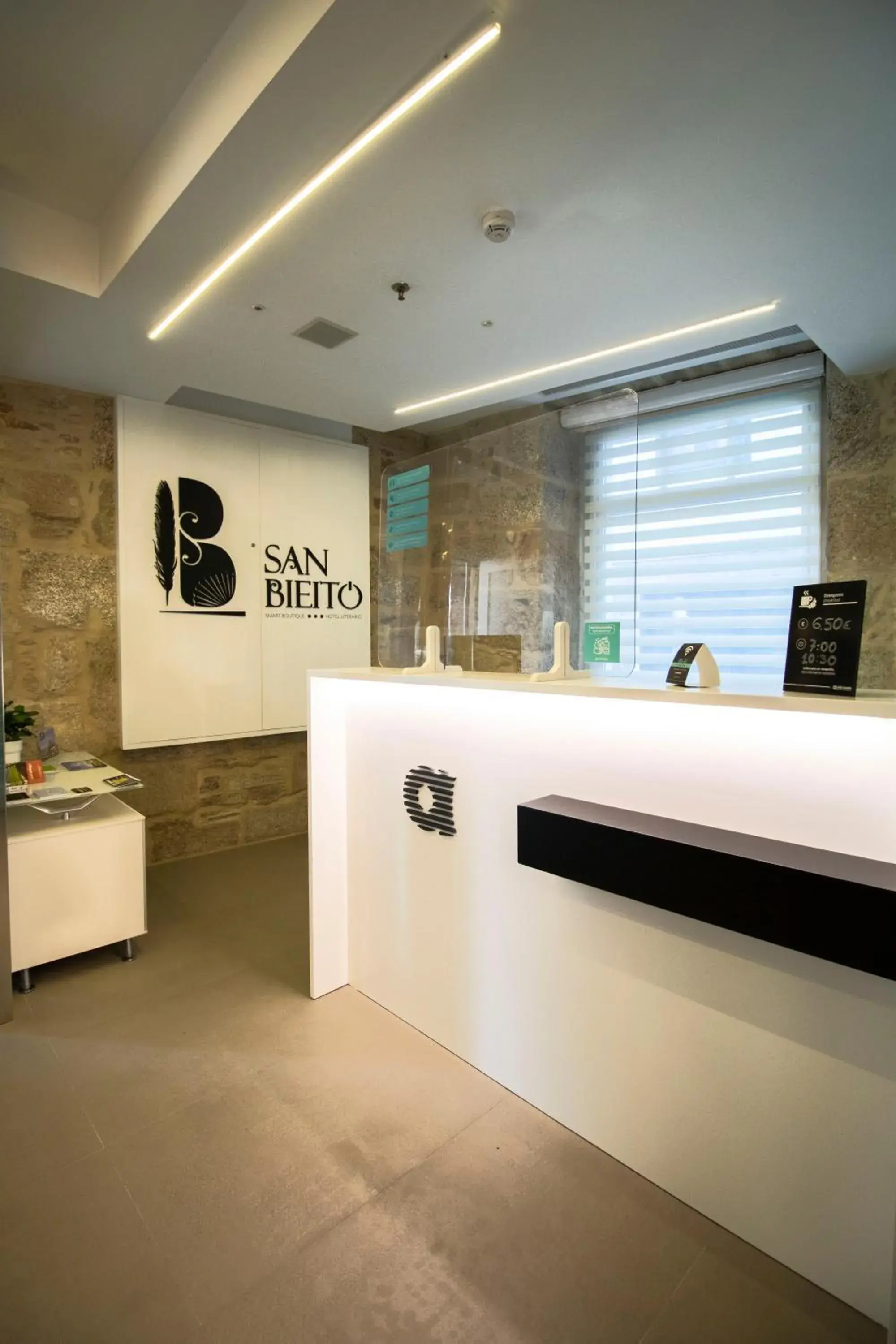 Lobby or reception in Hotel Alda San Bieito Lobby or reception in Hotel Alda San Bieito