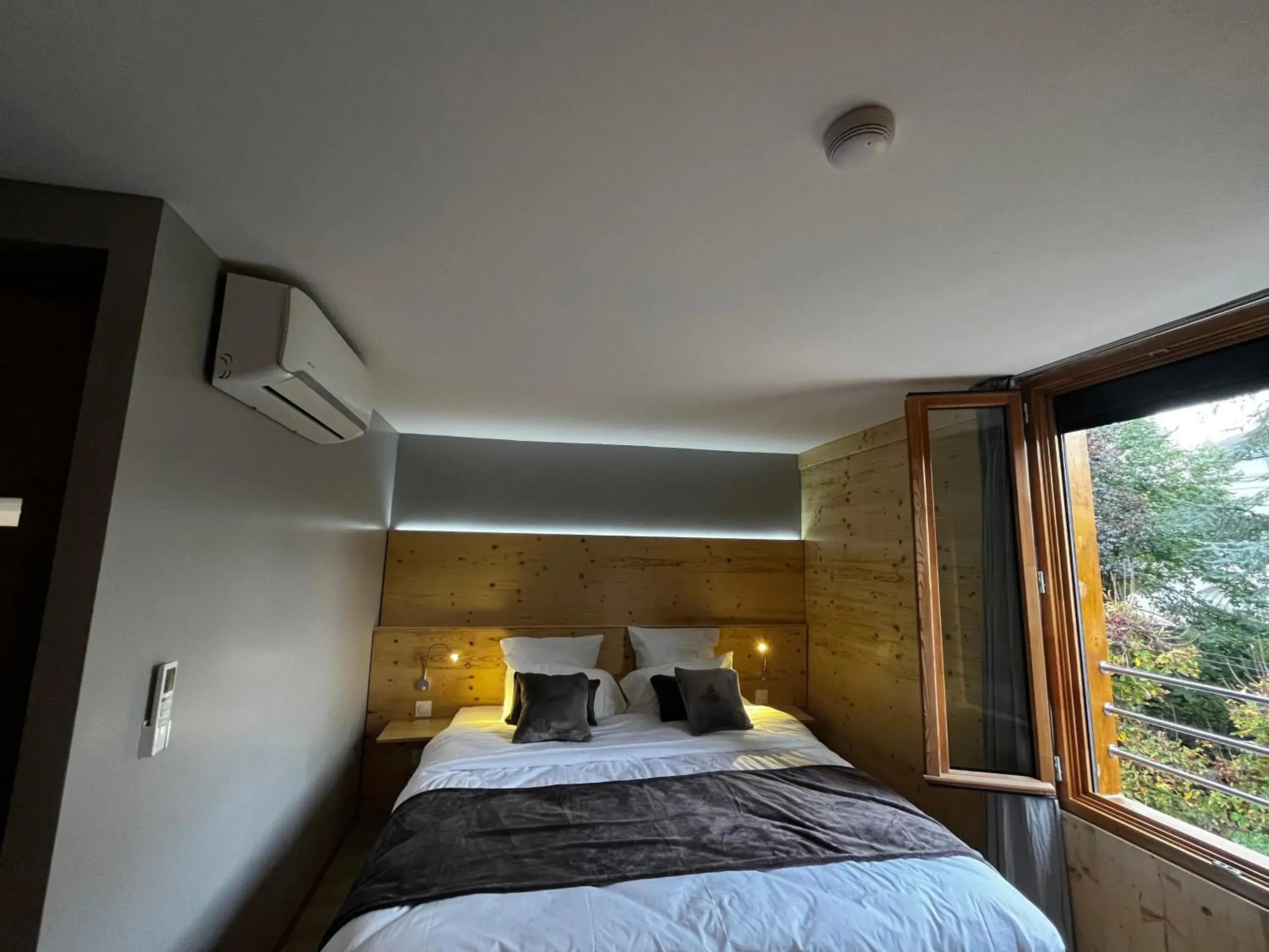 Bed in 9WAGRAM Hotel Boutique Bed in 9WAGRAM Hotel Boutique