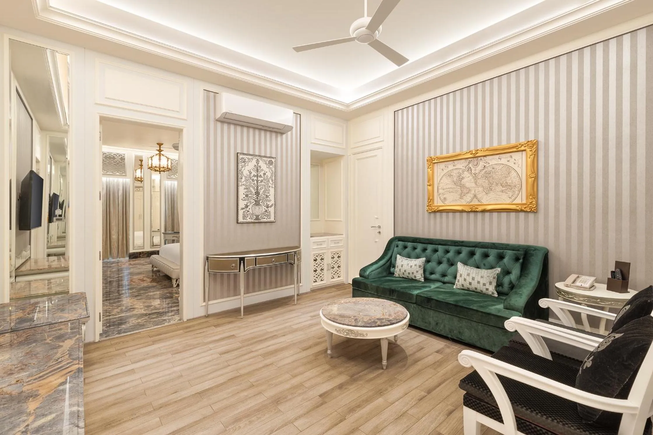 Living room in Hotel Hillock Ahmedabad