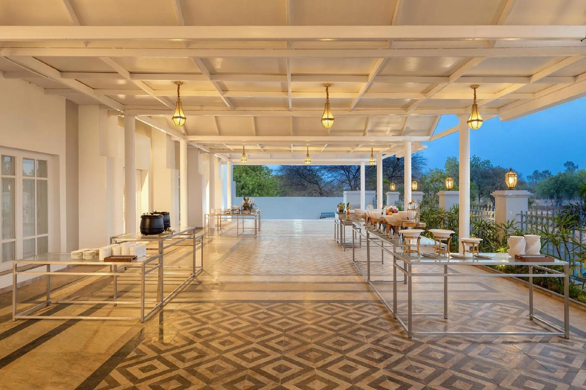 Banquet/Function facilities in Hotel Hillock Ahmedabad