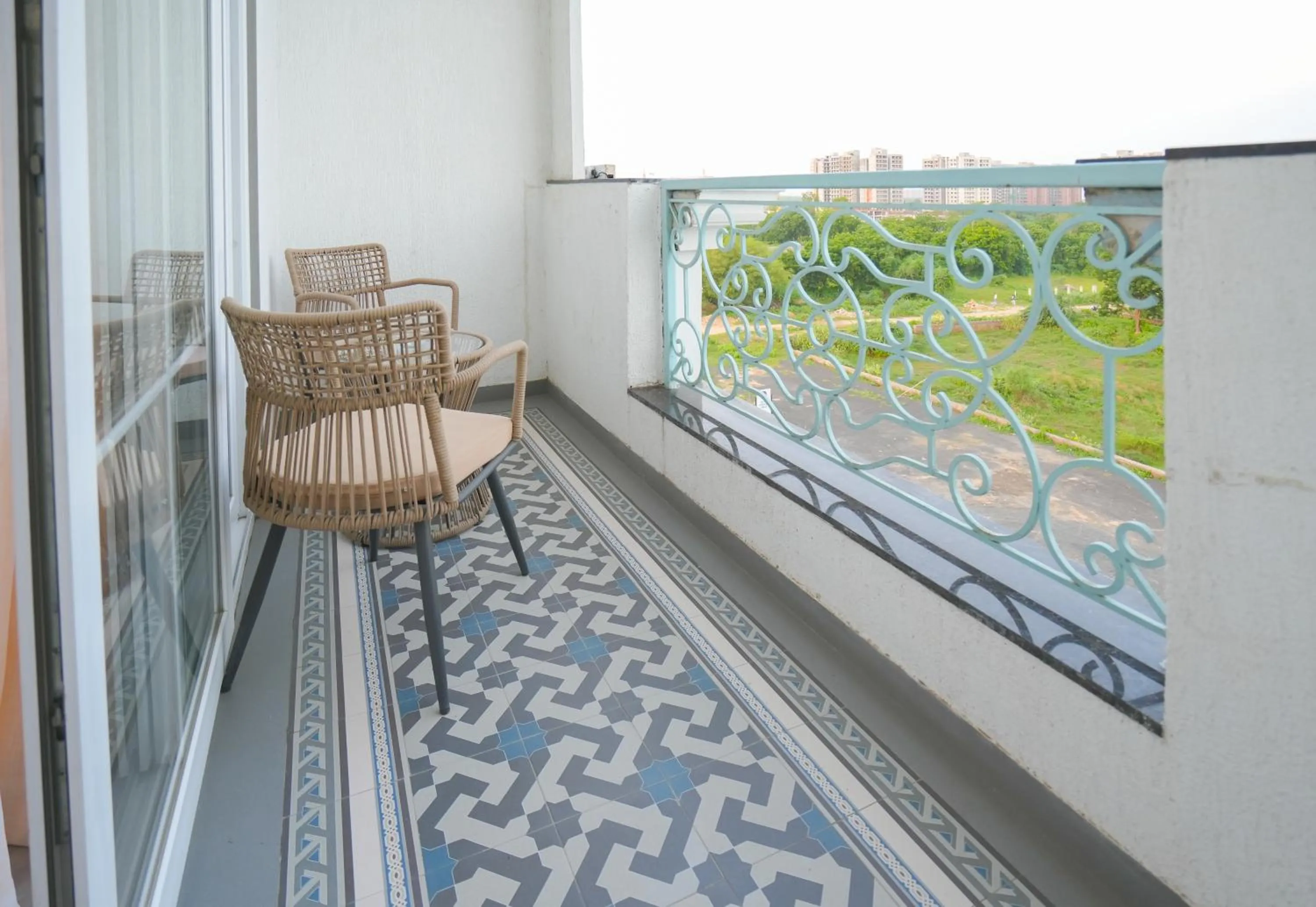 Balcony/Terrace in Hotel Hillock Ahmedabad