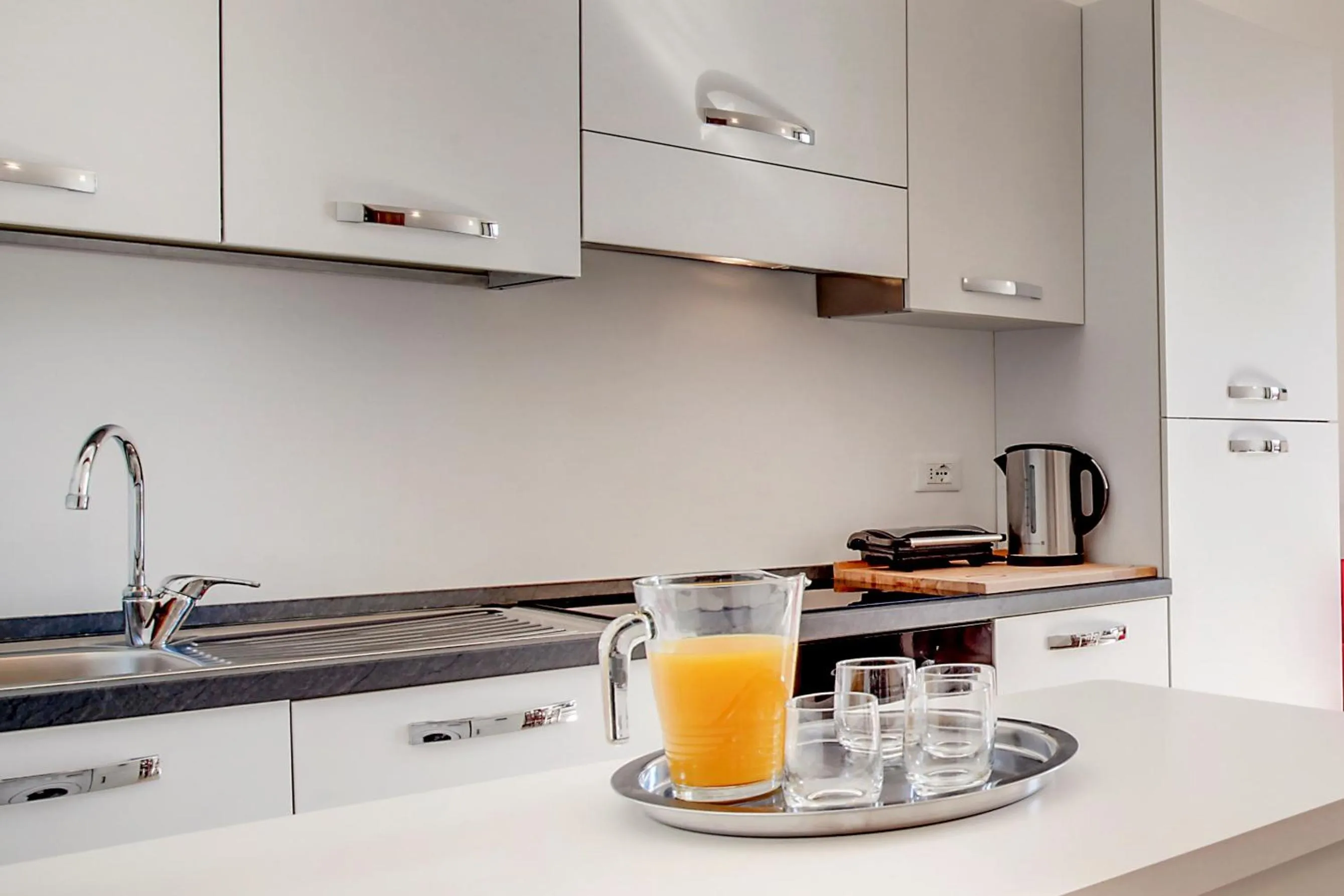 Kitchen or kitchenette in Palazzo Schiavoni Residenza d'epoca & Suite-Apartments