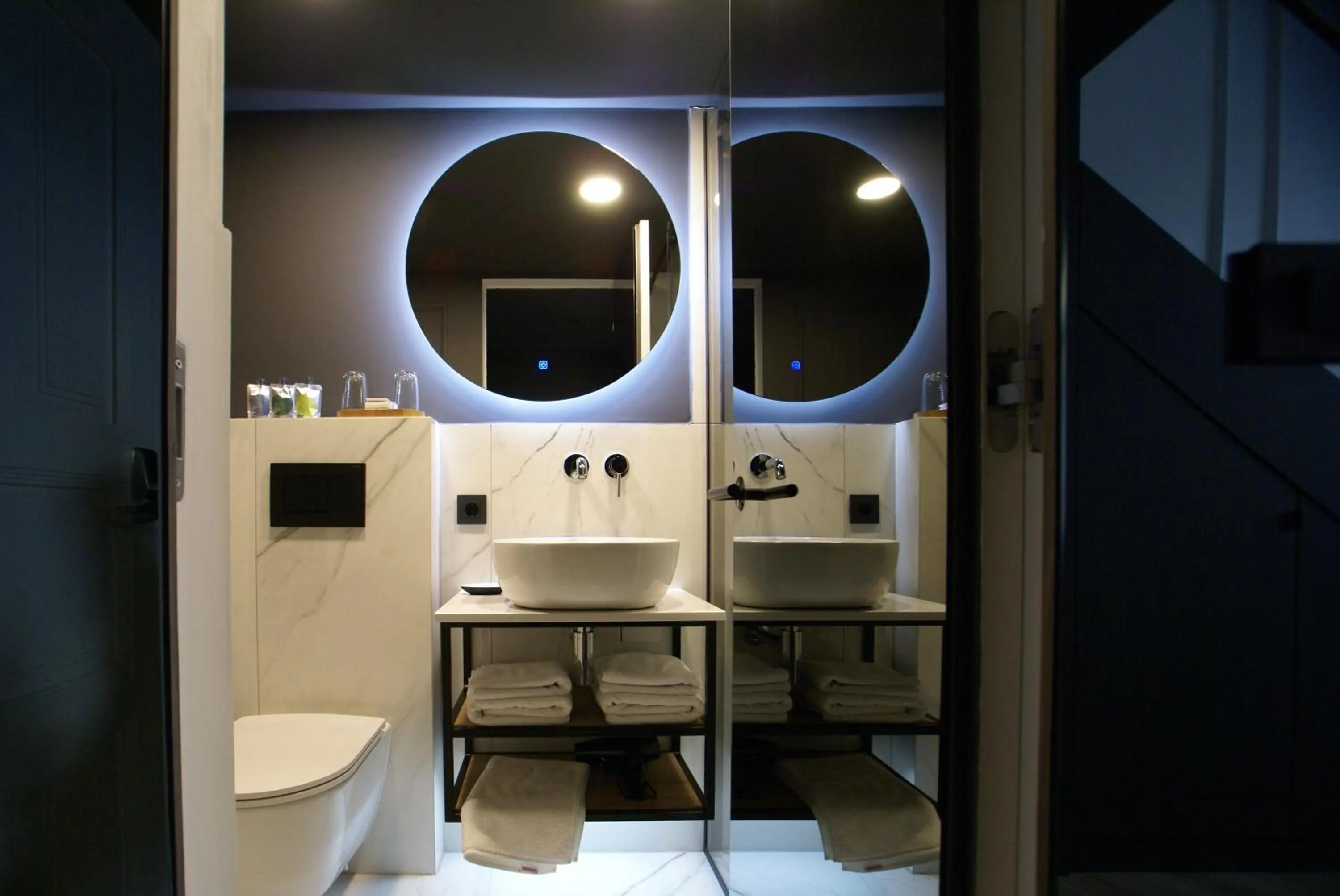 Bathroom in Fingerprint Luxury Apartments