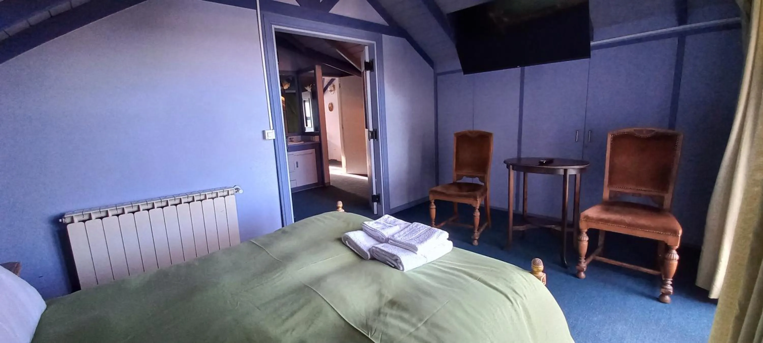 Photo of the whole room, Bed in FLOR AUSTRAL