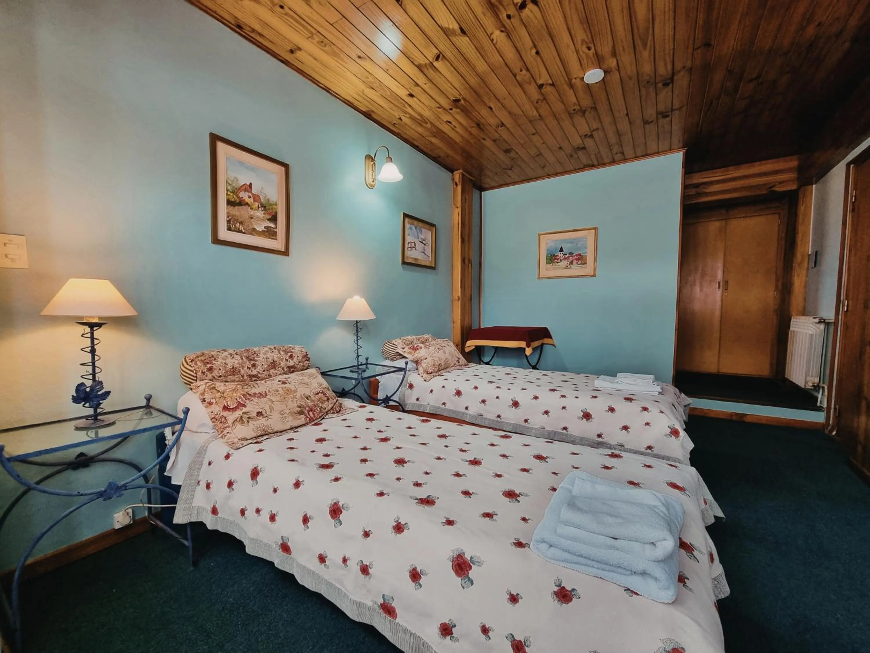 Photo of the whole room, Bed in FLOR AUSTRAL