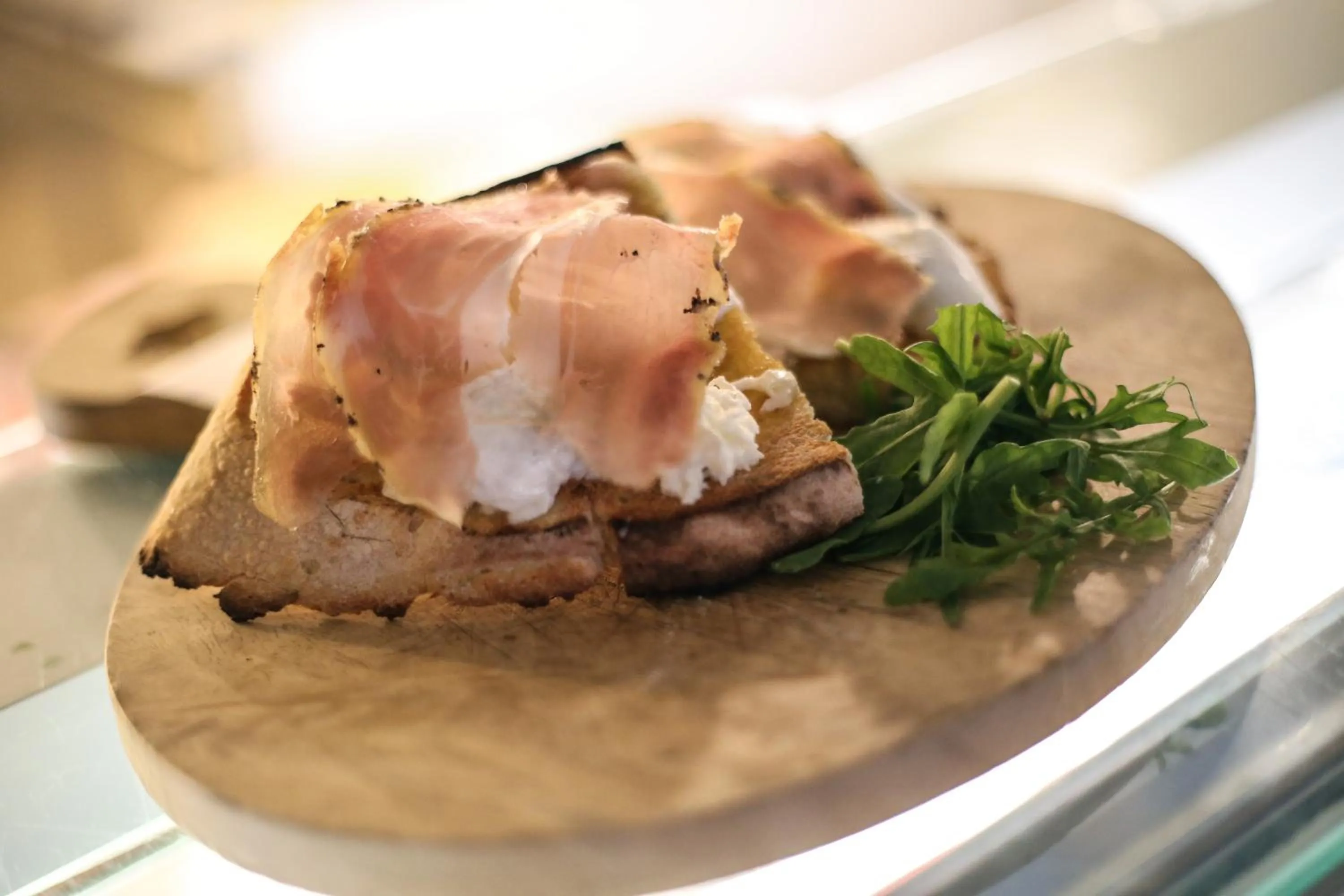 Restaurant/places to eat in City Guest House