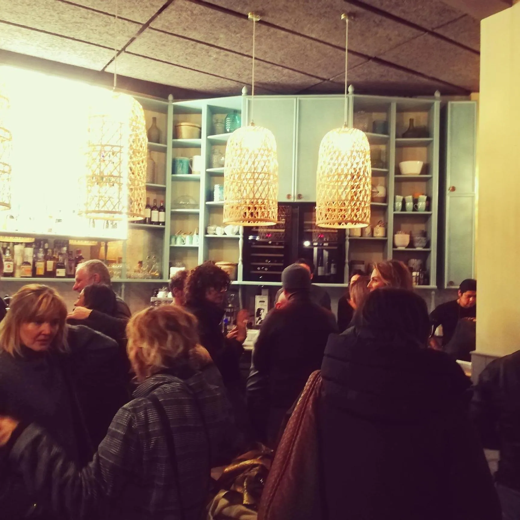 Restaurant/places to eat in City Guest House