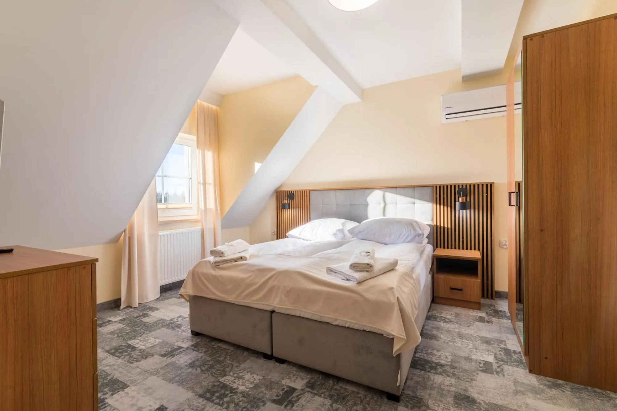 Bed in Hotel Perła Dunajca