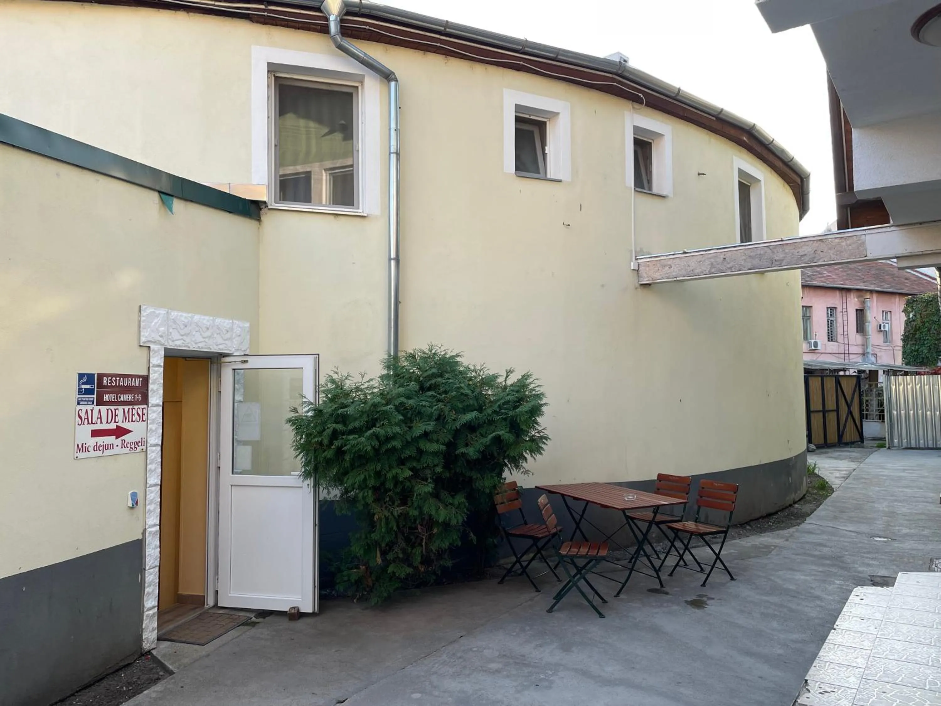 Hotel Sugas