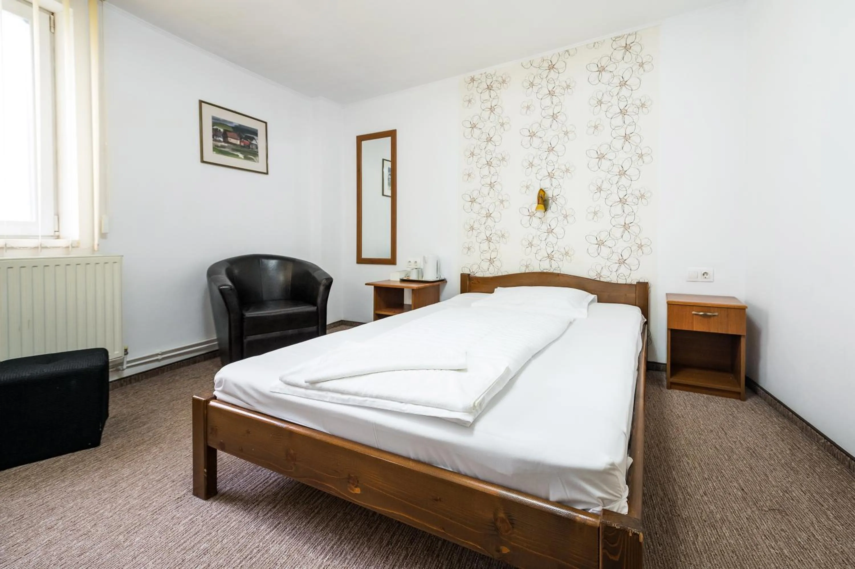 Double or Twin Room - single occupancy in Hotel Sugas