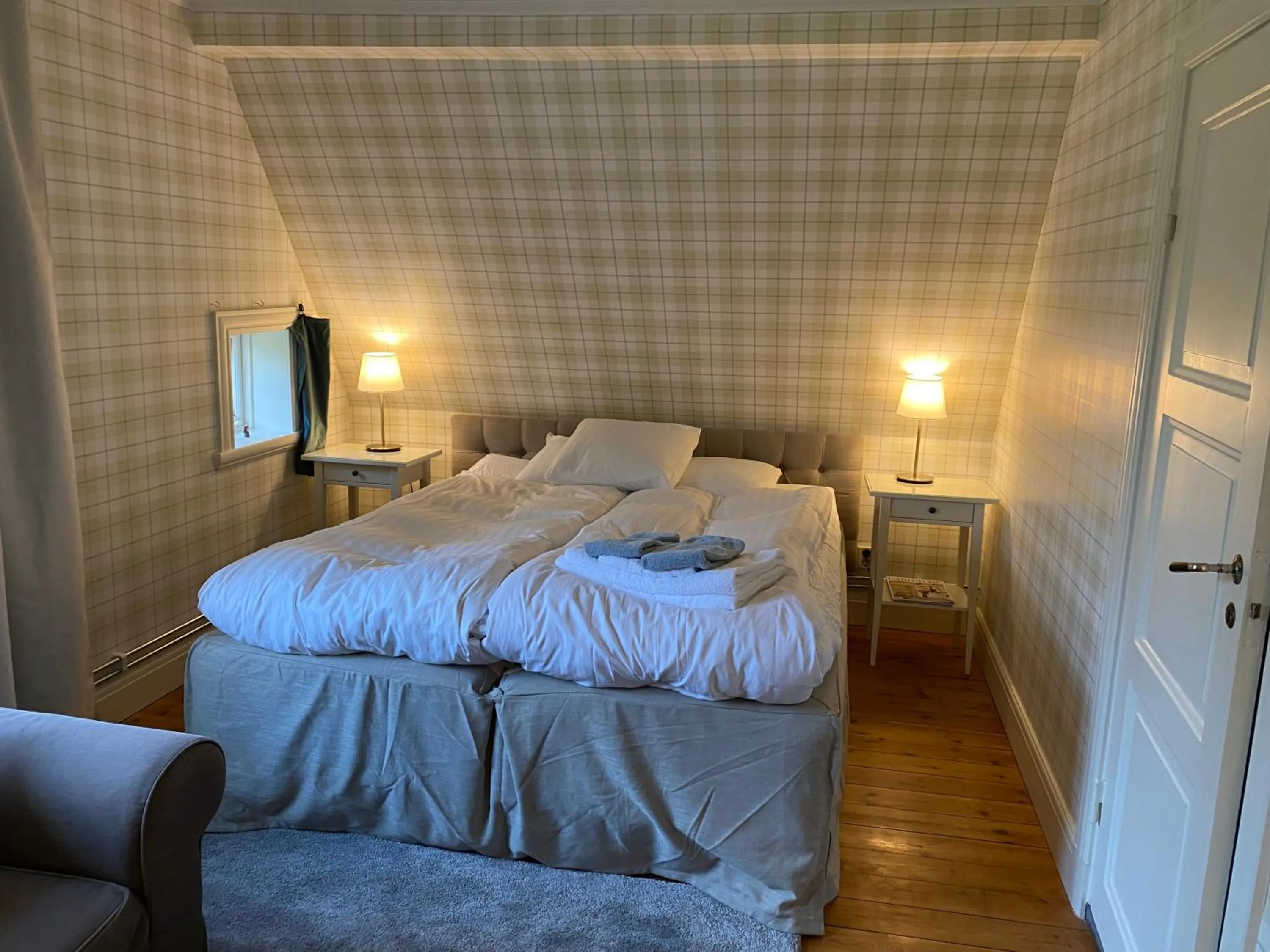 Bed in Bjälbo Gästhus B&B