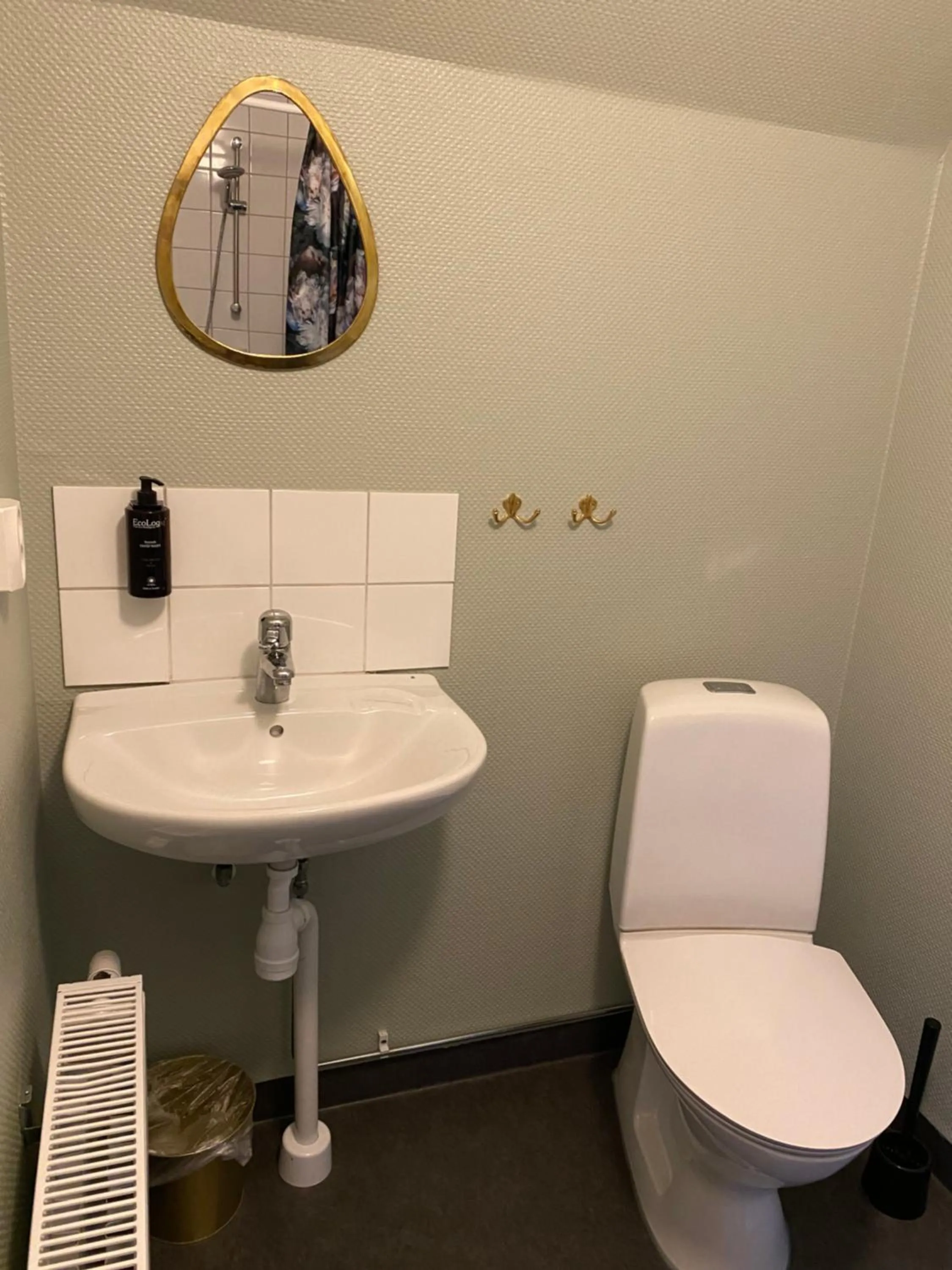 Bjälbo Gästhus B&B
