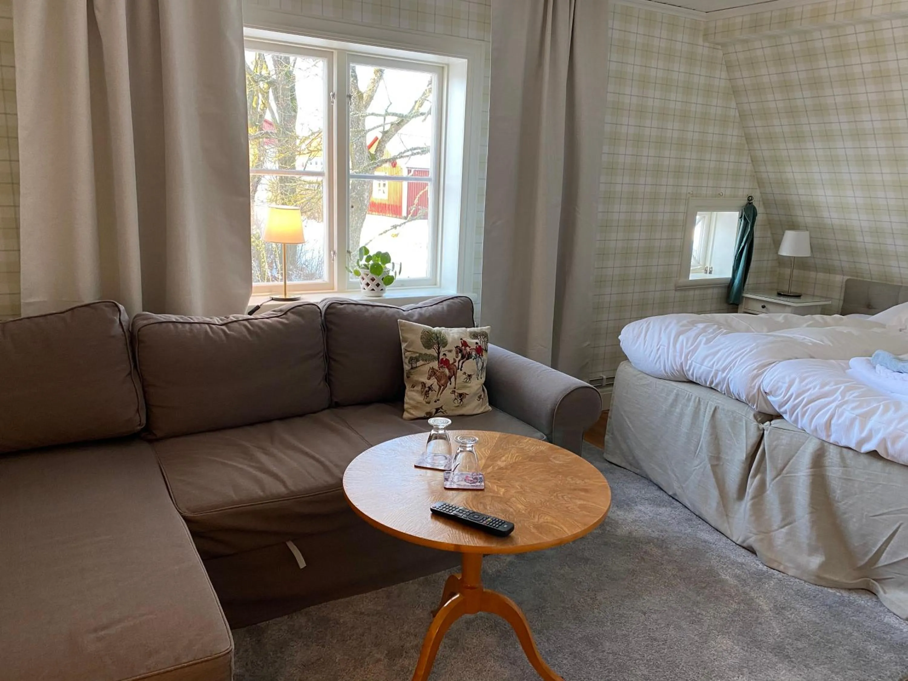Bed in Bjälbo Gästhus B&B