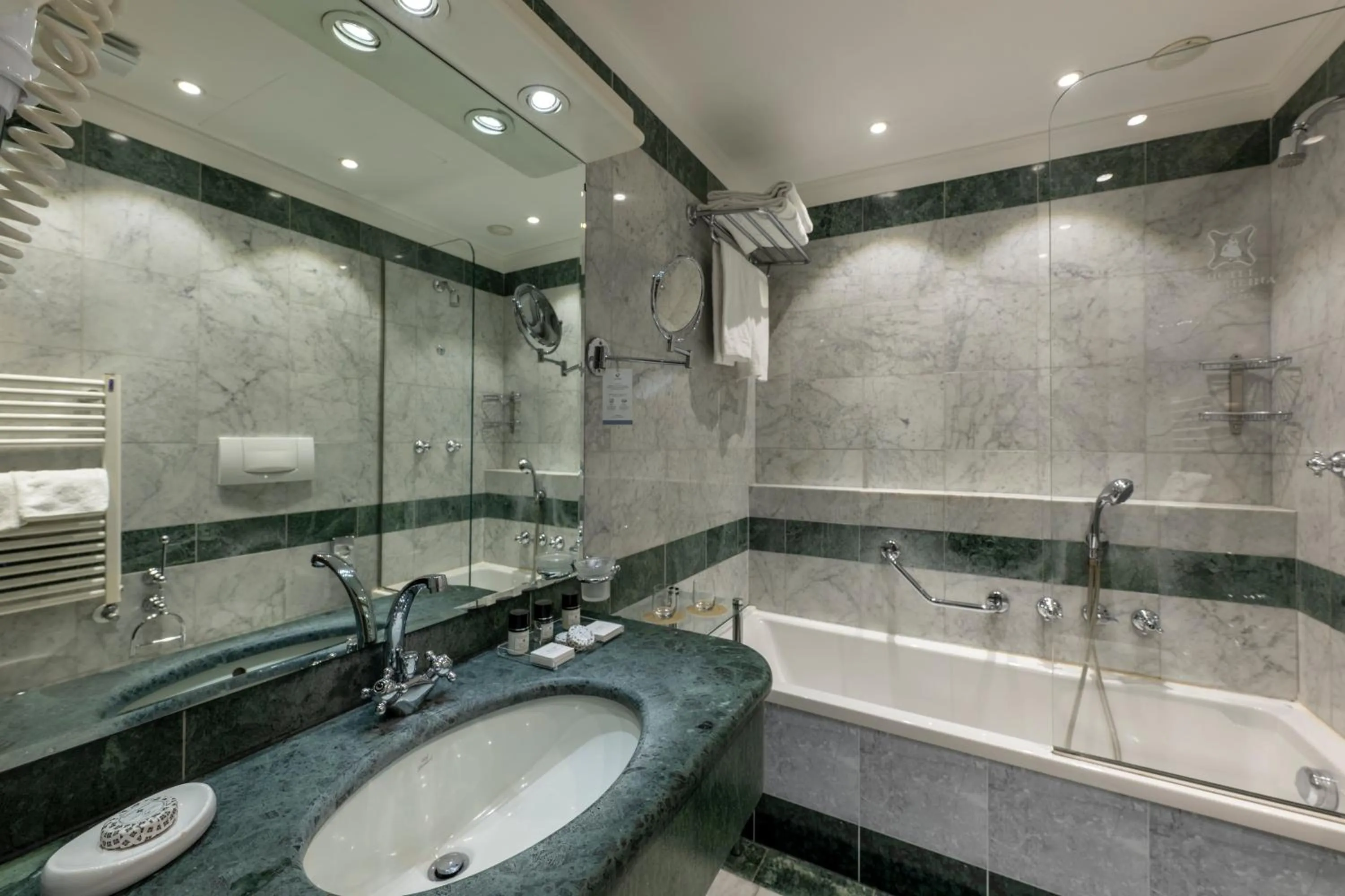 Toilet in Hotel Colombina