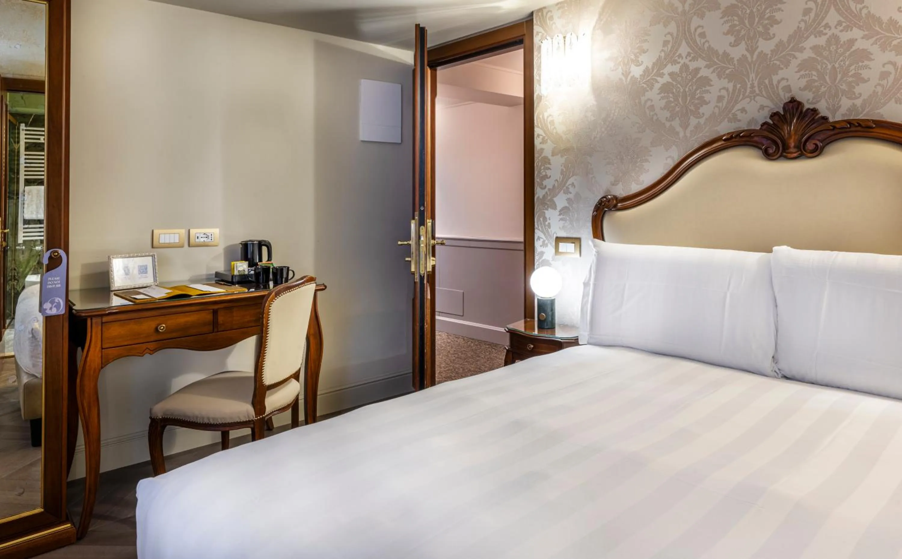 Bed in Hotel Colombina