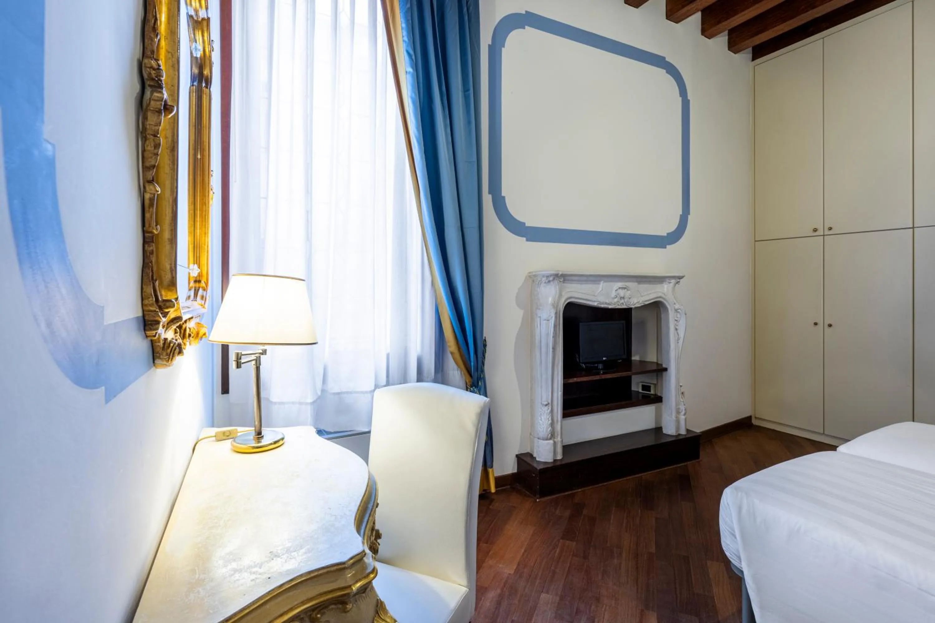 Bed in Hotel Colombina