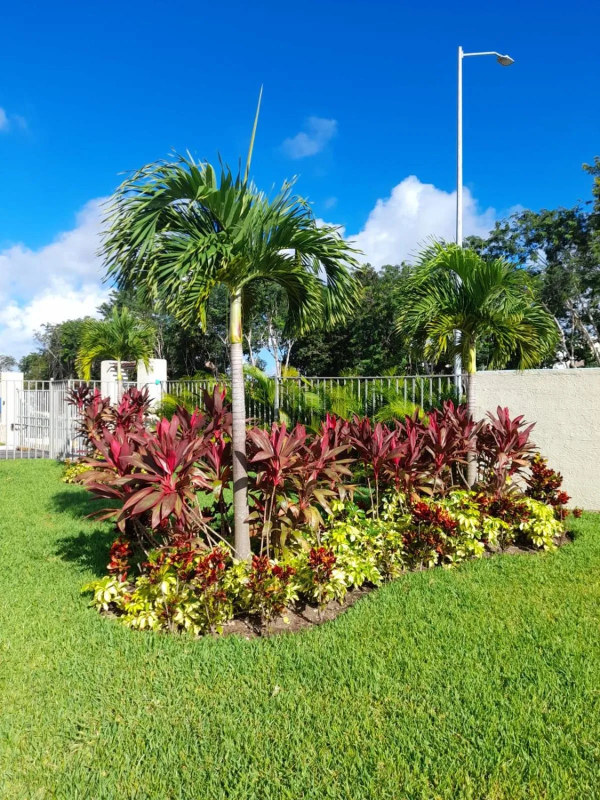 Property building in Fabulous Apartment HOEStel Lucerna!