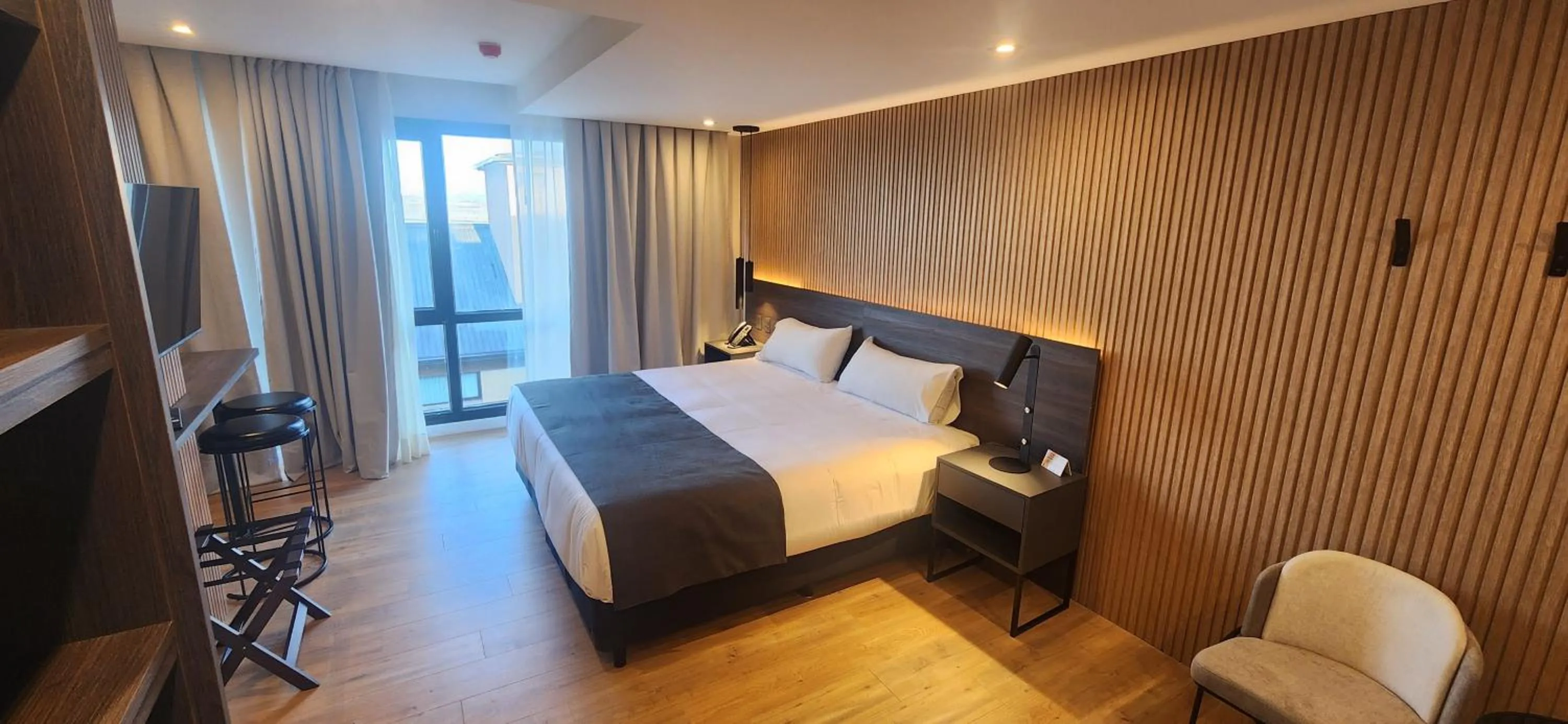 Bedroom, Bed in Hotel Canal Beagle