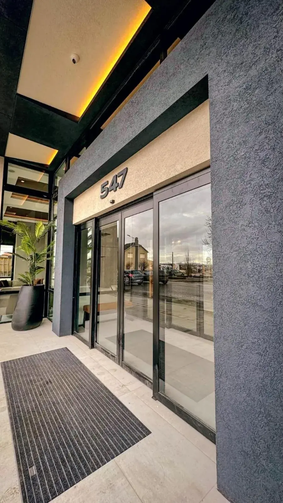 Facade/entrance in Hotel Canal Beagle Facade/entrance in Hotel Canal Beagle