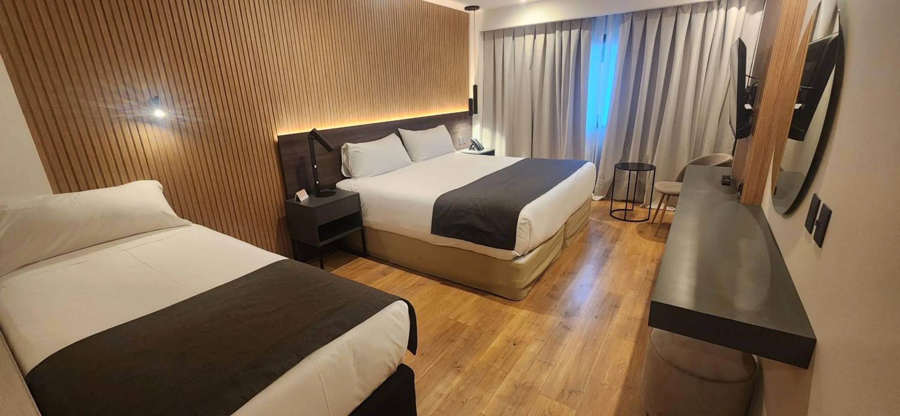 Bedroom, Bed in Hotel Canal Beagle