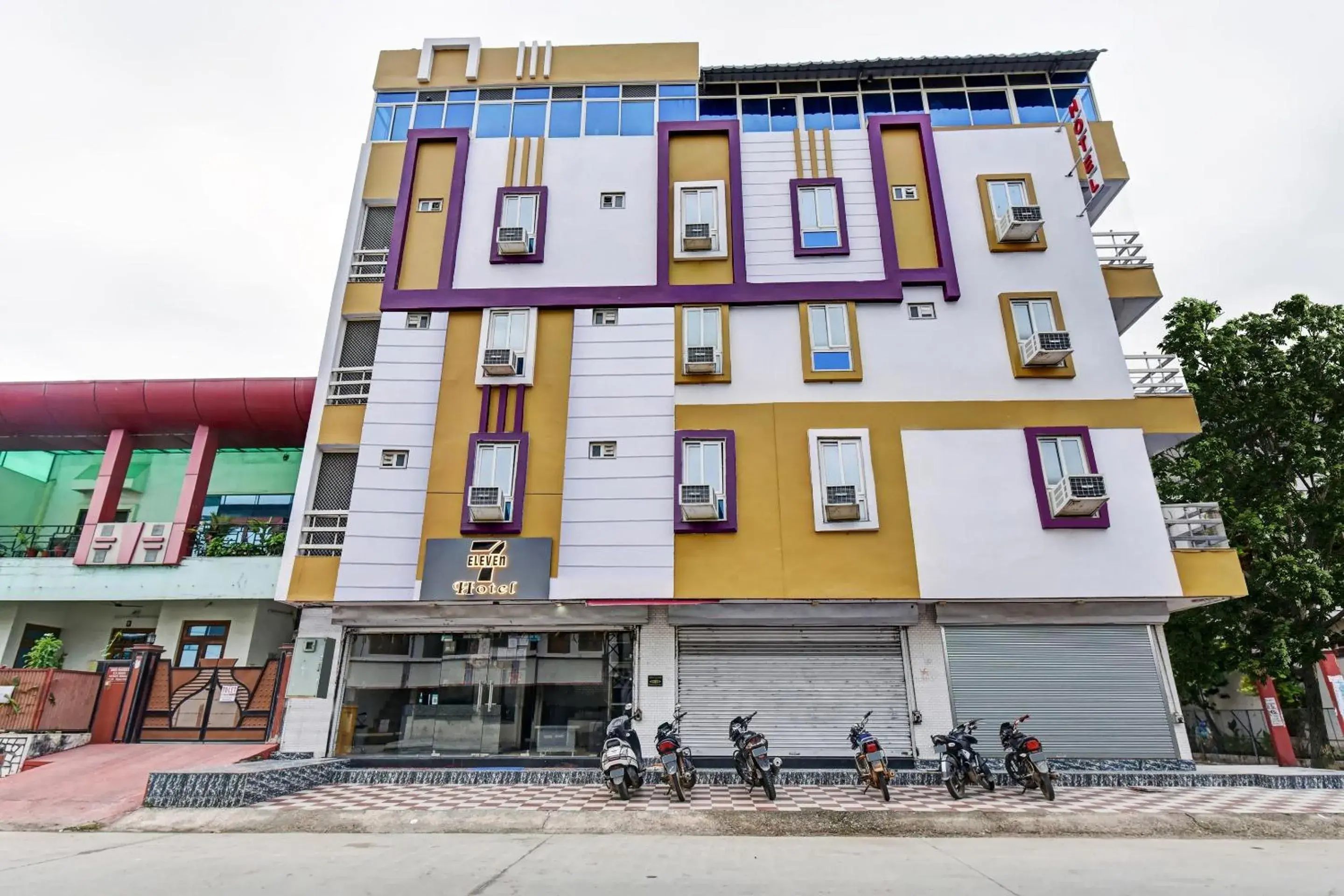 Hotel O Eleven Hotel & Banquet Hotel O Eleven Hotel & Banquet