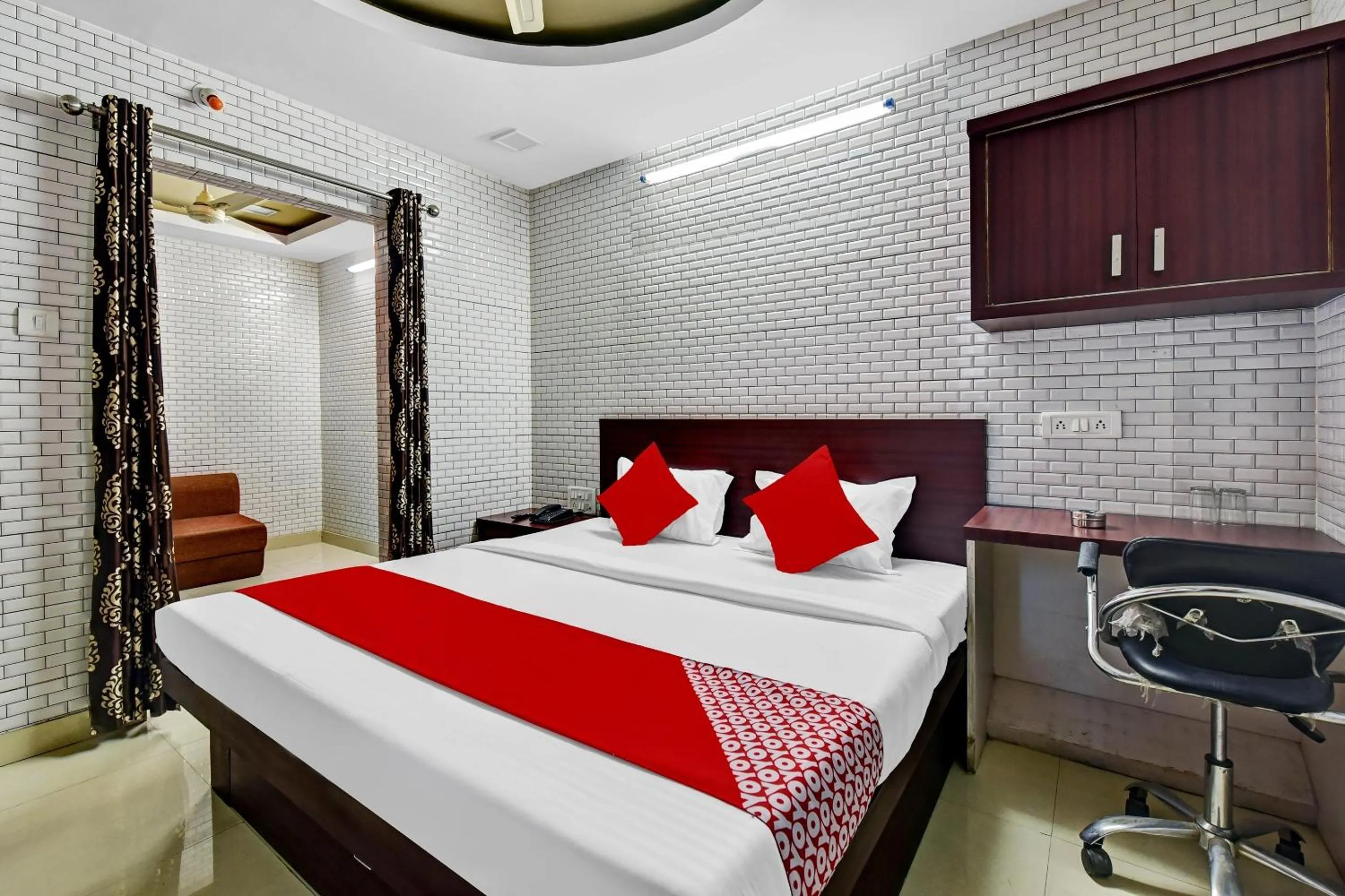 Bedroom, Bed in Hotel O Eleven Hotel & Banquet